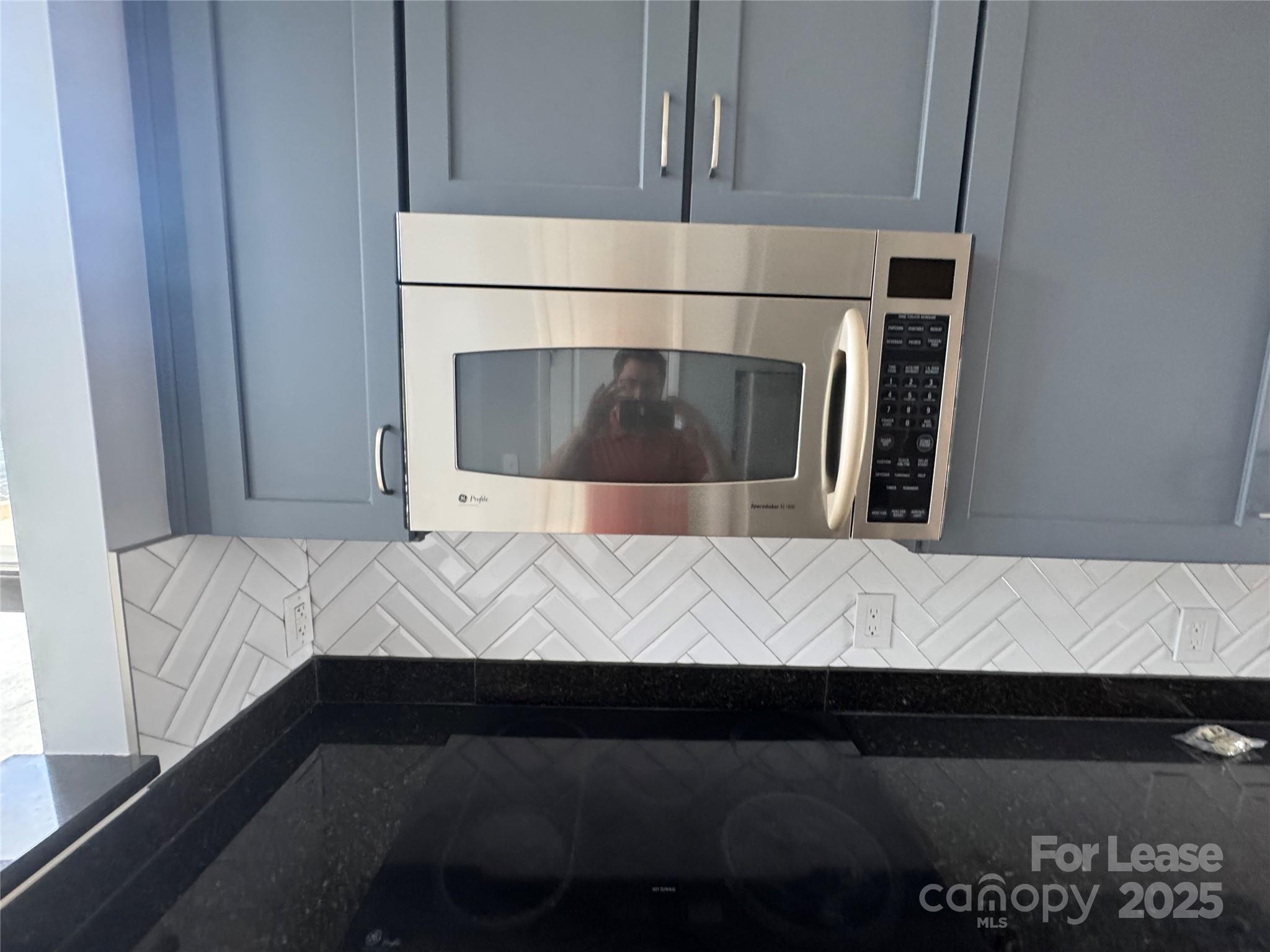 559 New Bern Station Court Property Photo 13