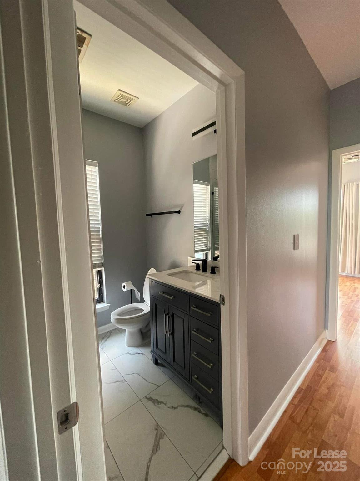 559 New Bern Station Court Property Photo 25