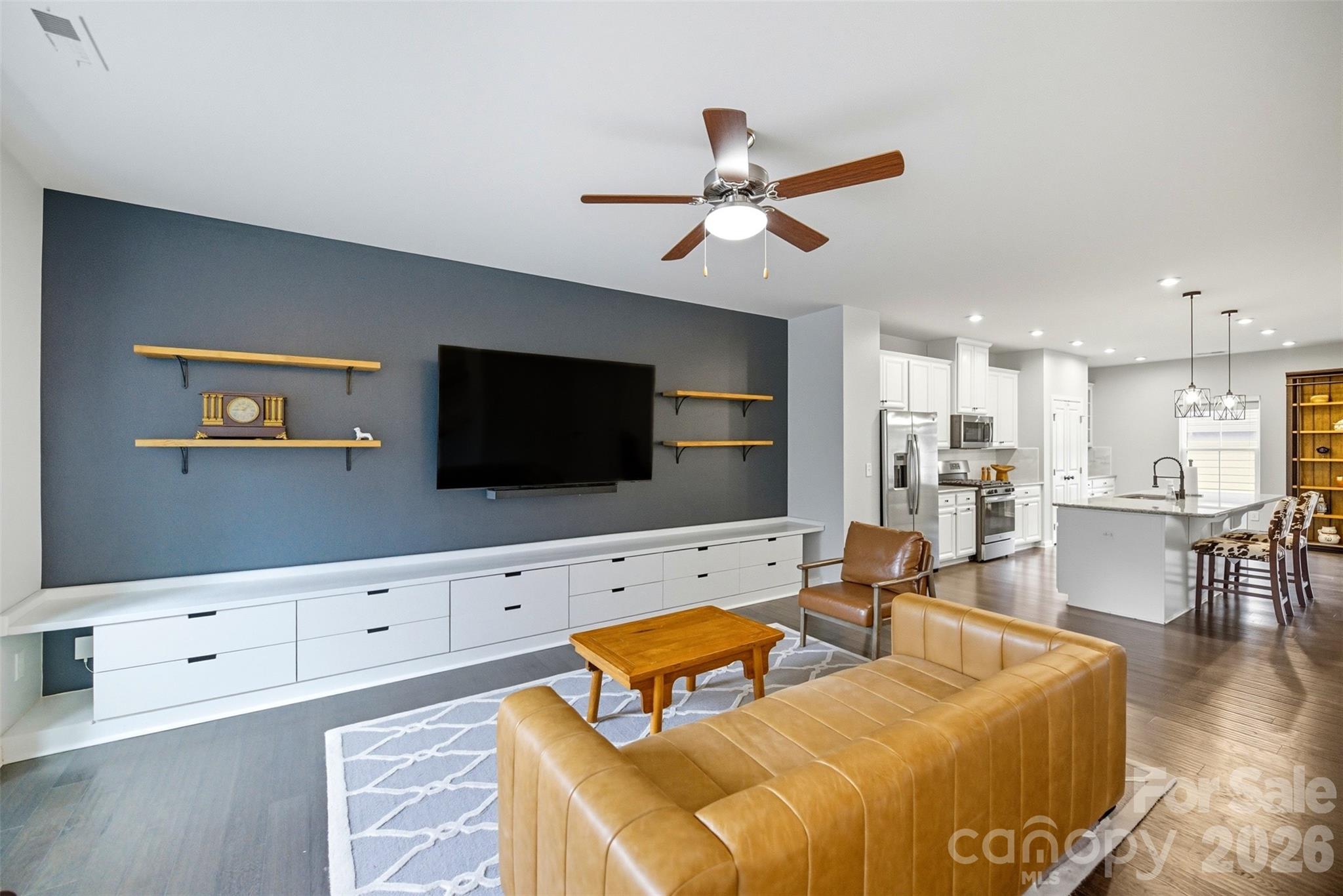 12725 Glowing Peak Road Property Photo 5