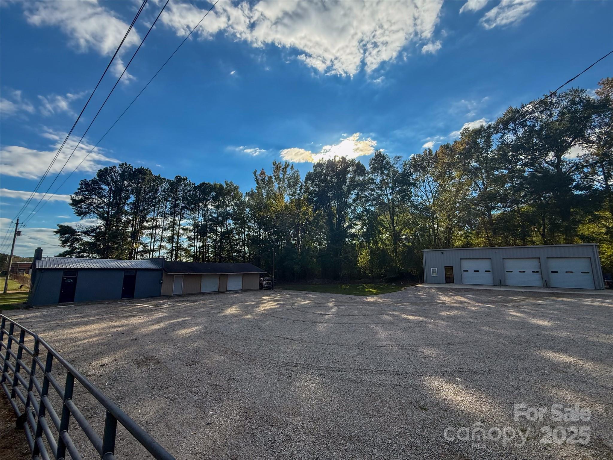 509 S Main Street Property Photo 1