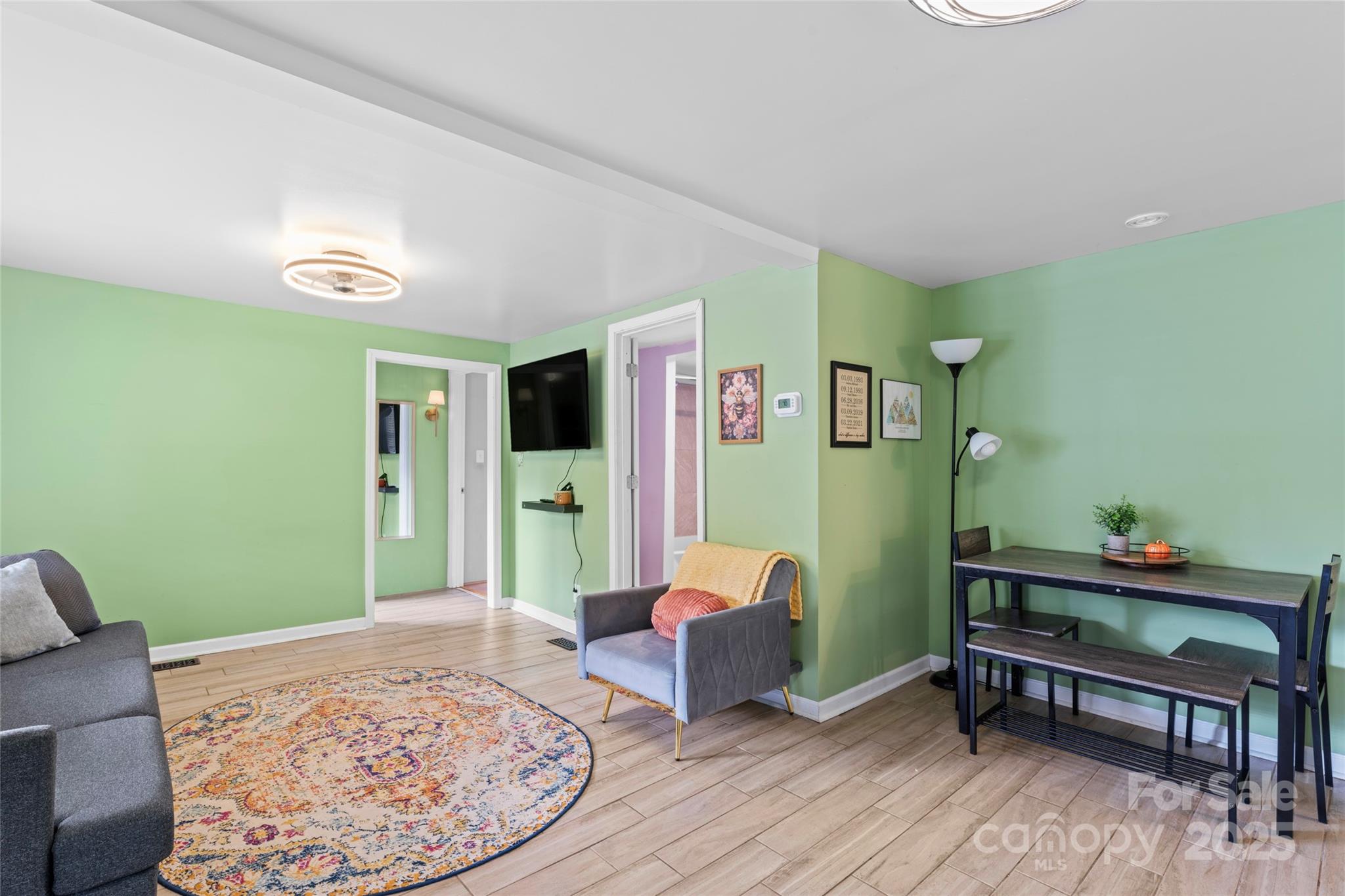 607 Ross Street Property Photo 6