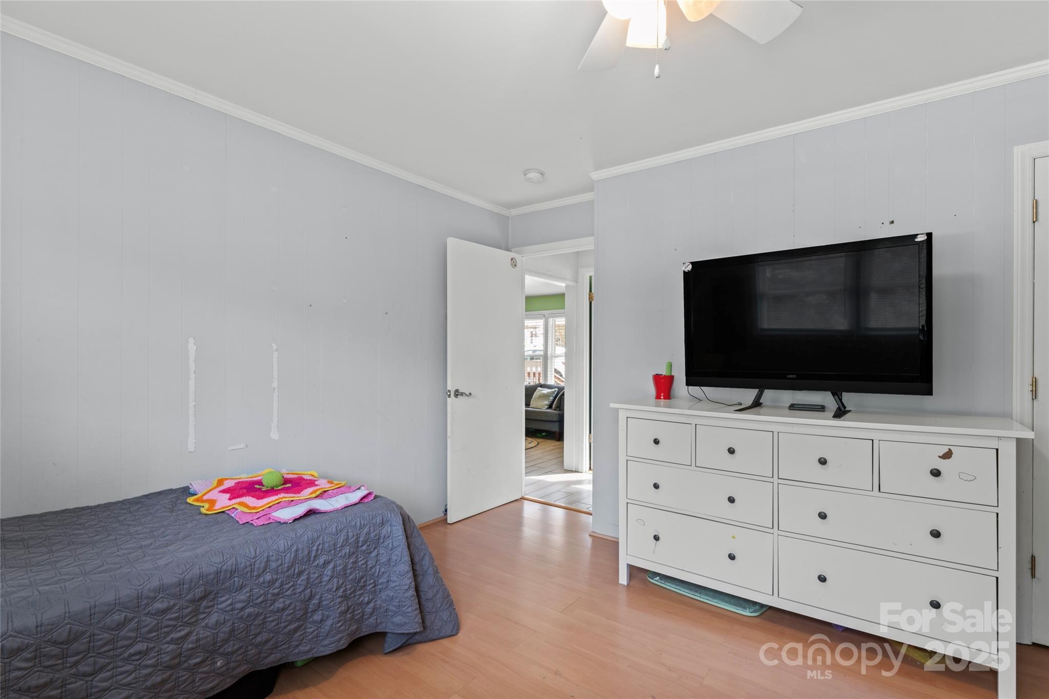 607 Ross Street Property Photo 11