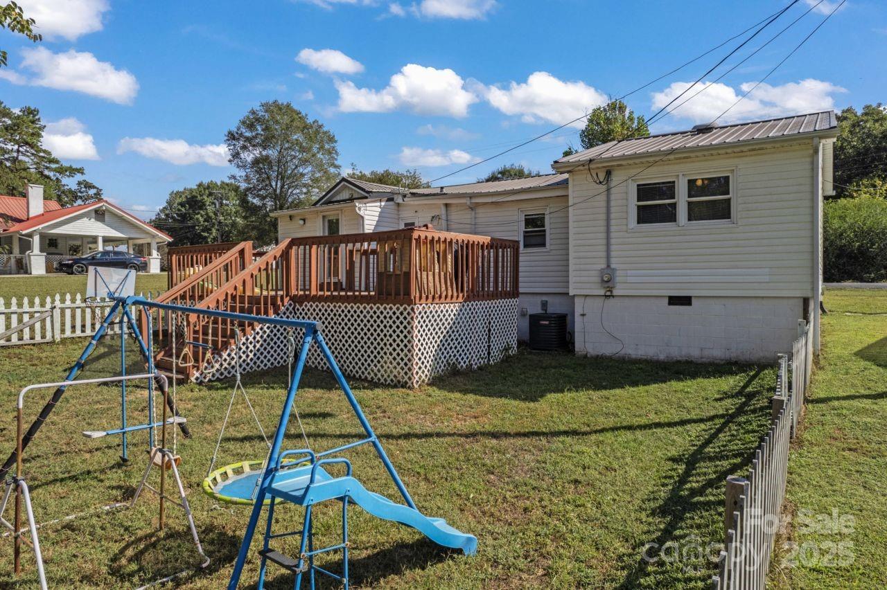 607 Ross Street Property Photo 26