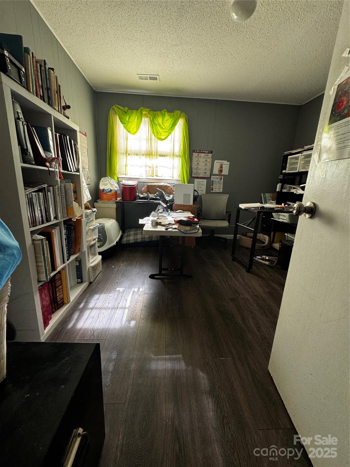 111 Magnolia Lane Property Photo 7