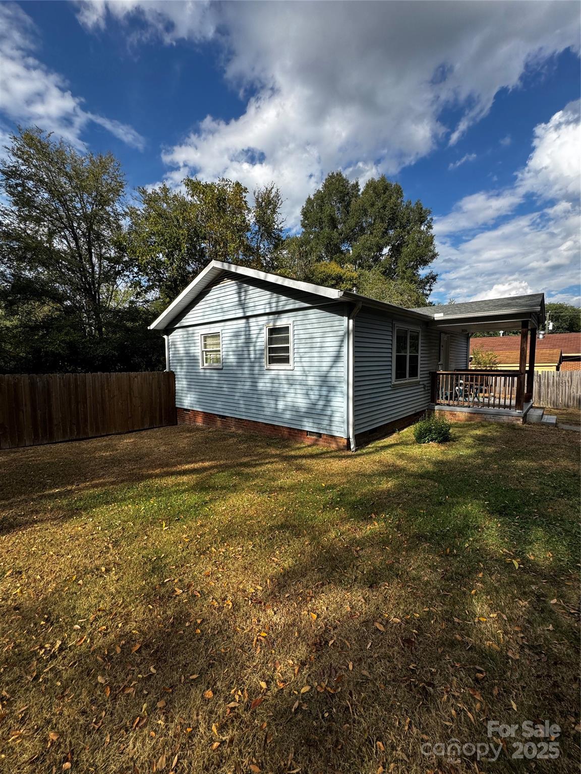 111 Magnolia Lane Property Photo 8