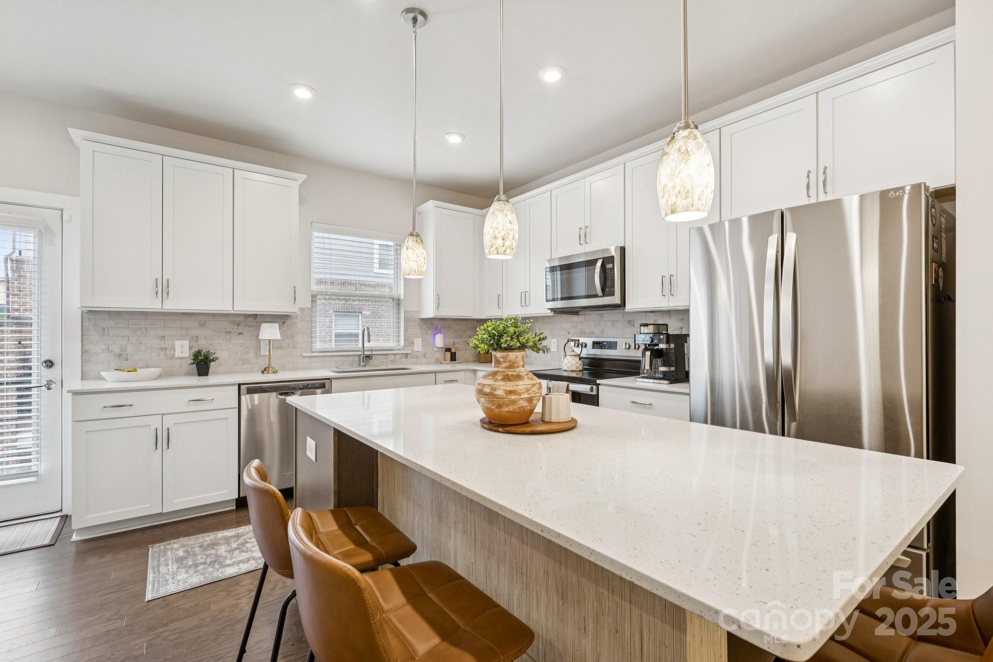 12106 Brooklyn Avenue Property Photo 2