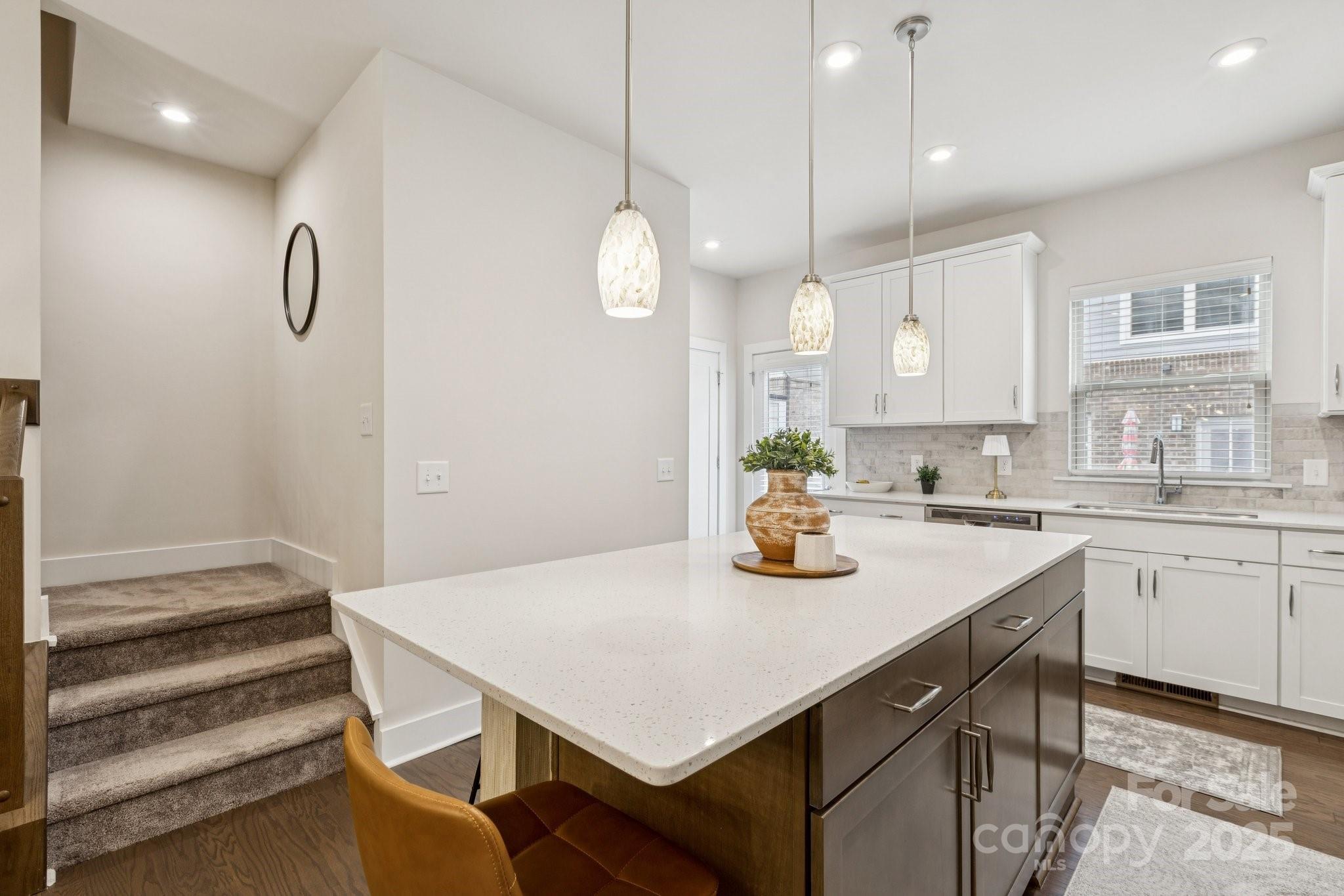 12106 Brooklyn Avenue Property Photo 4