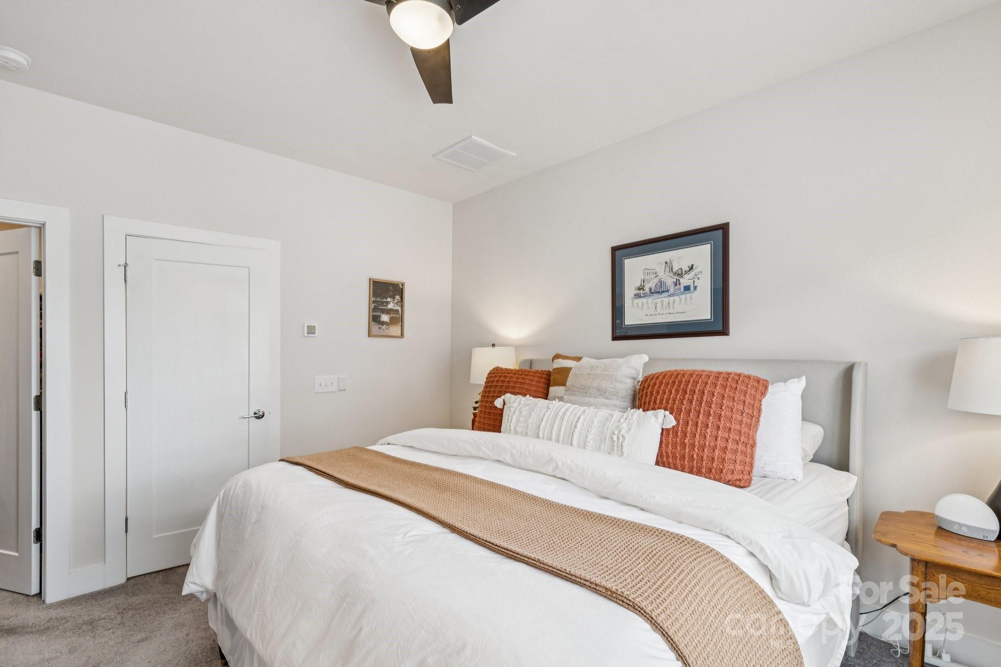 12106 Brooklyn Avenue Property Photo 14