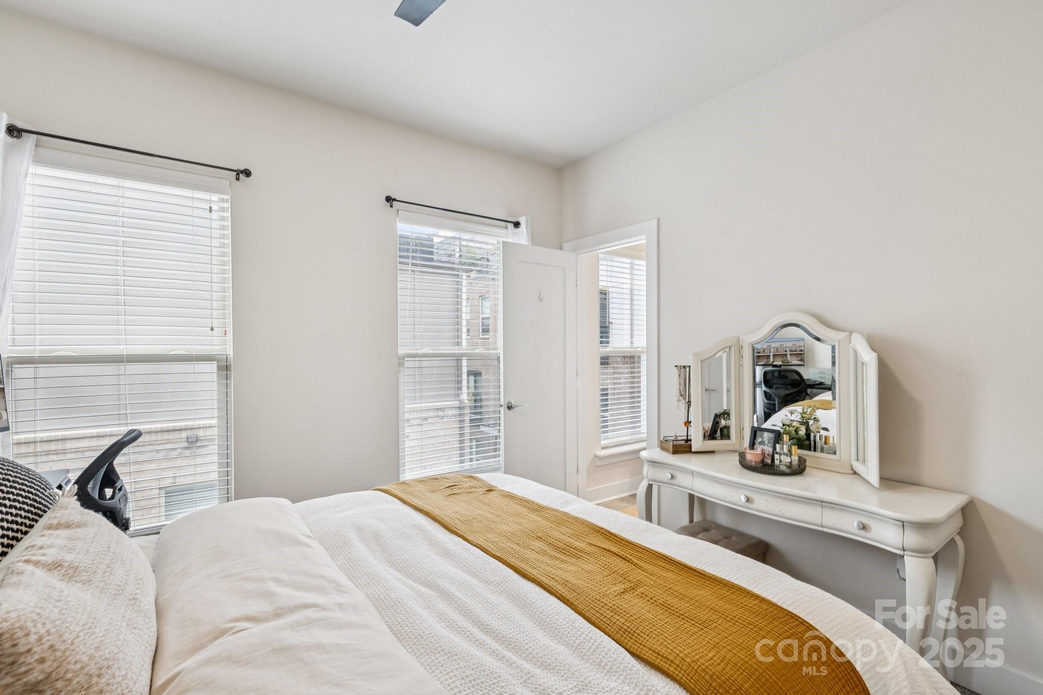 12106 Brooklyn Avenue Property Photo 23