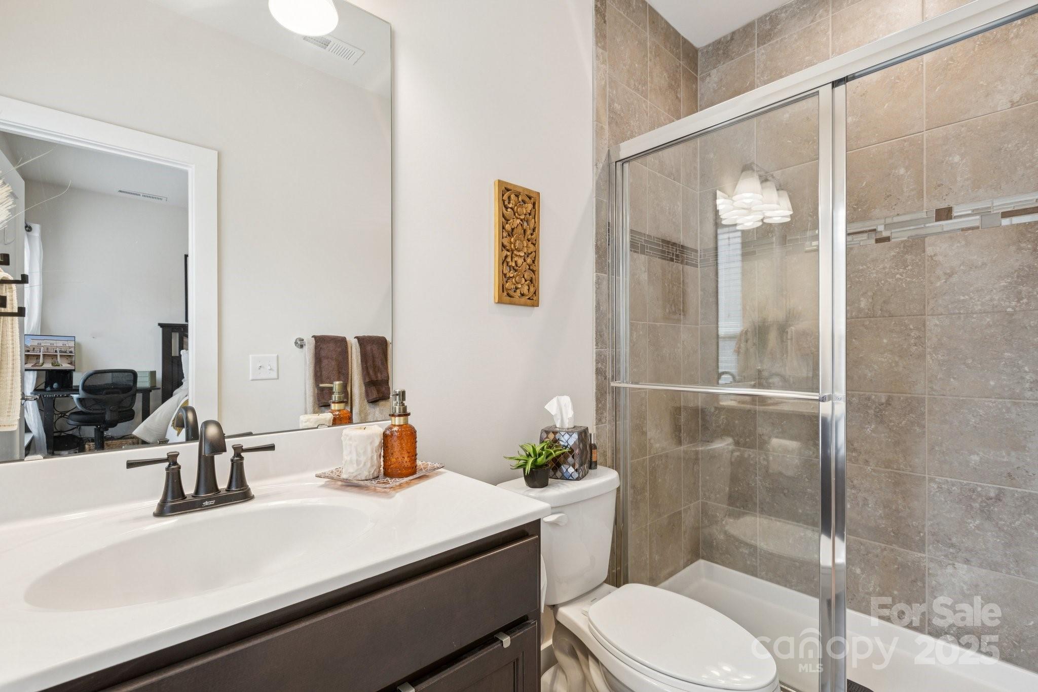 12106 Brooklyn Avenue Property Photo 25