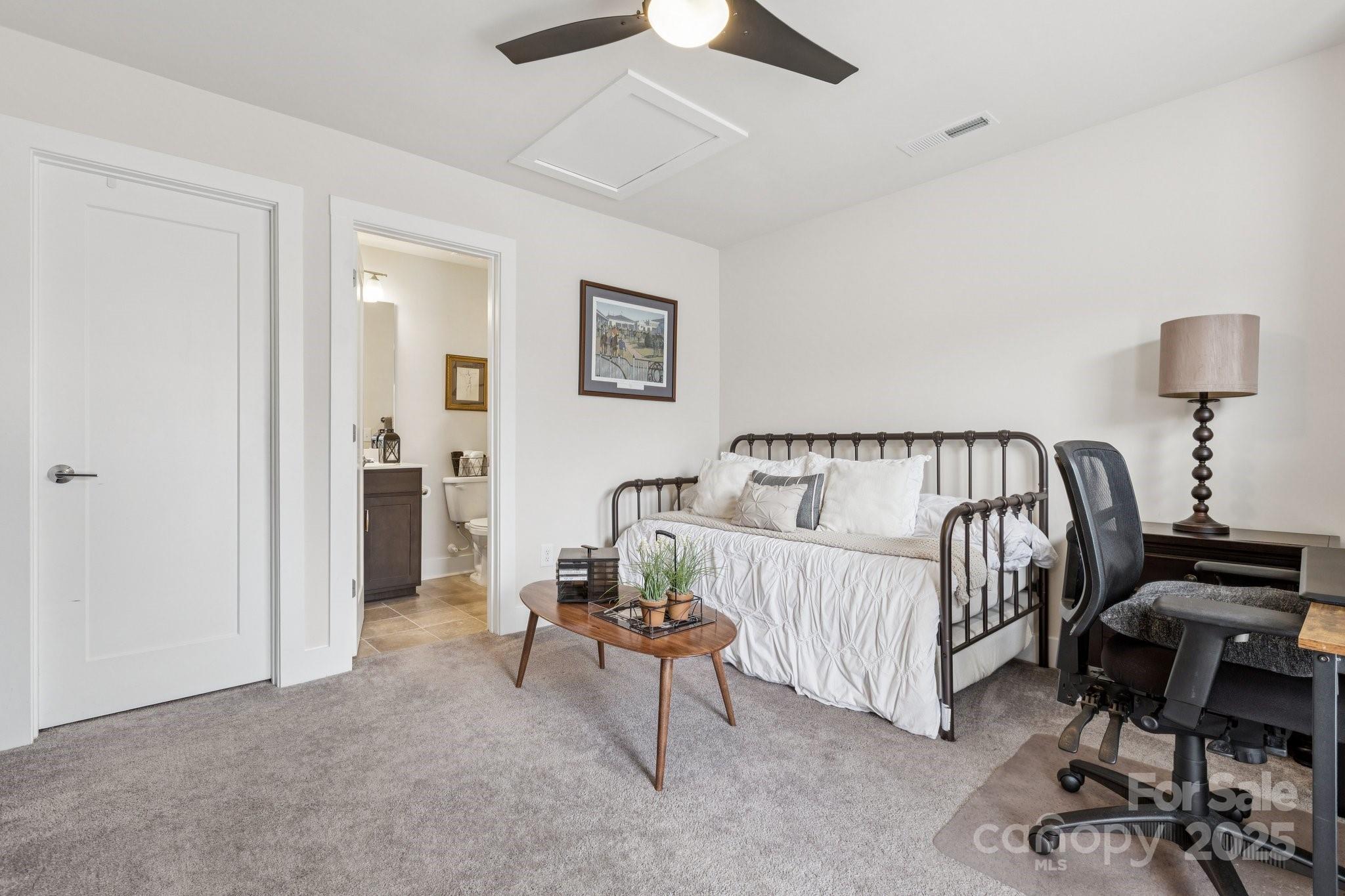 12106 Brooklyn Avenue Property Photo 27