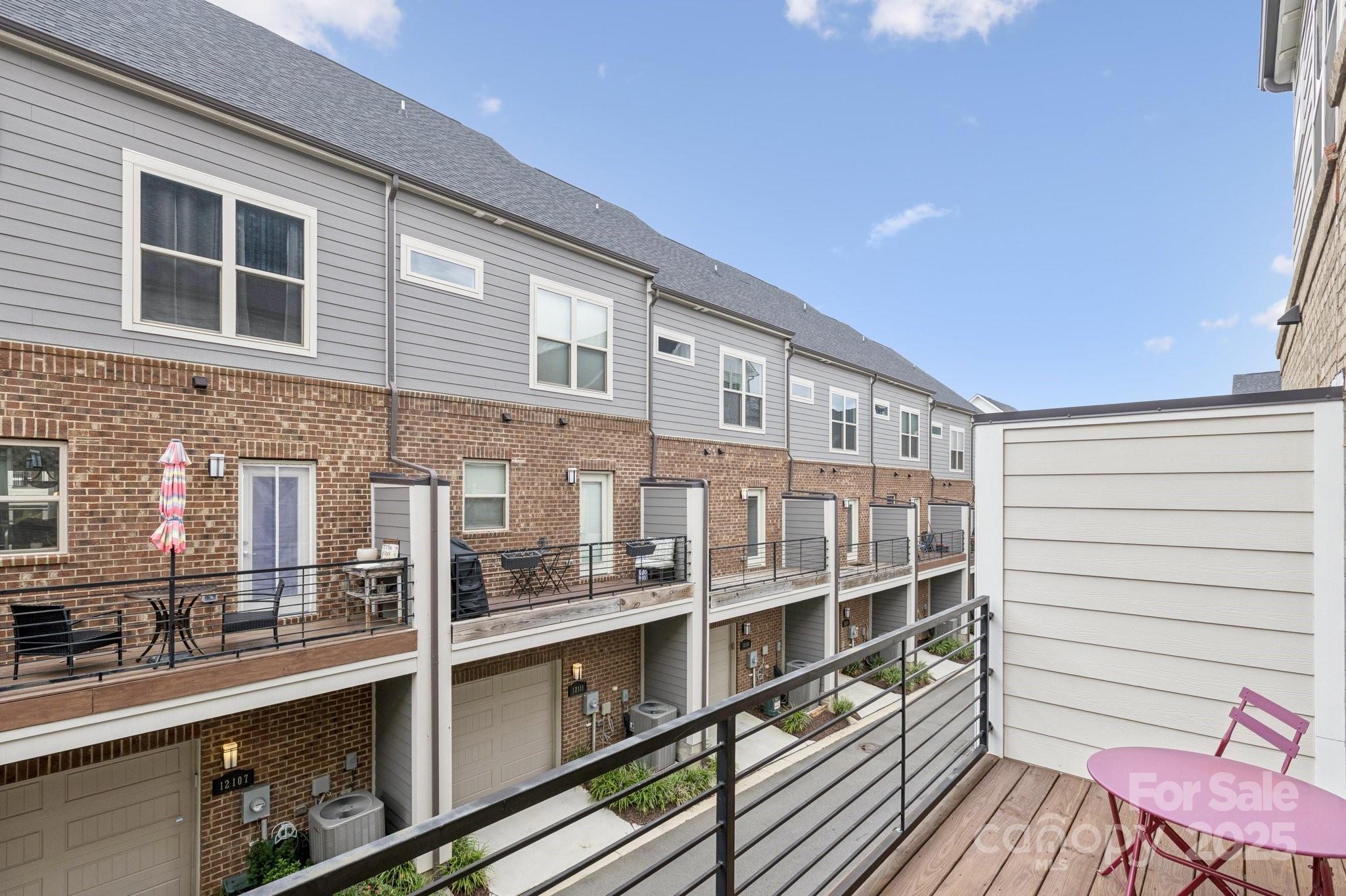 12106 Brooklyn Avenue Property Photo 35