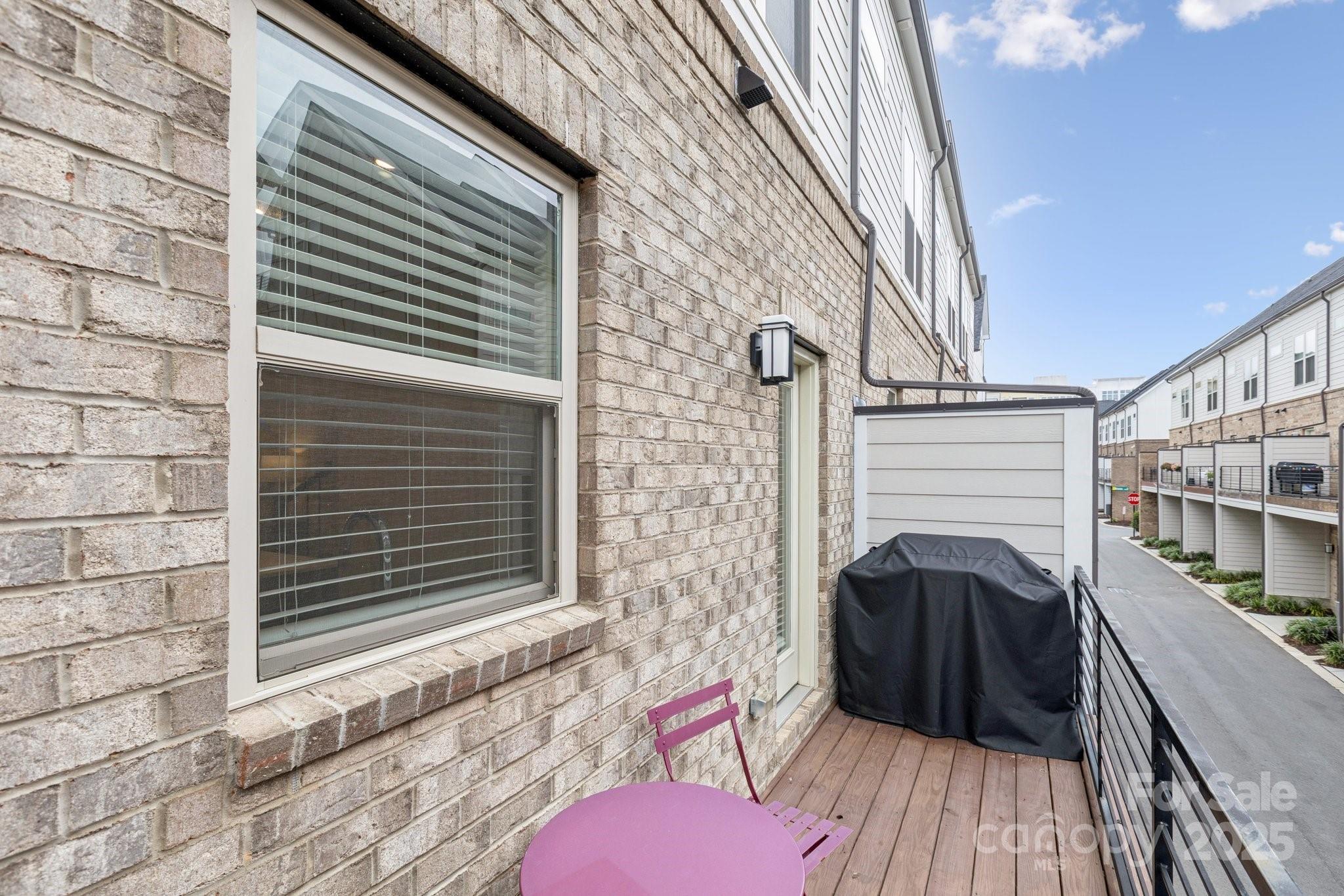 12106 Brooklyn Avenue Property Photo 36