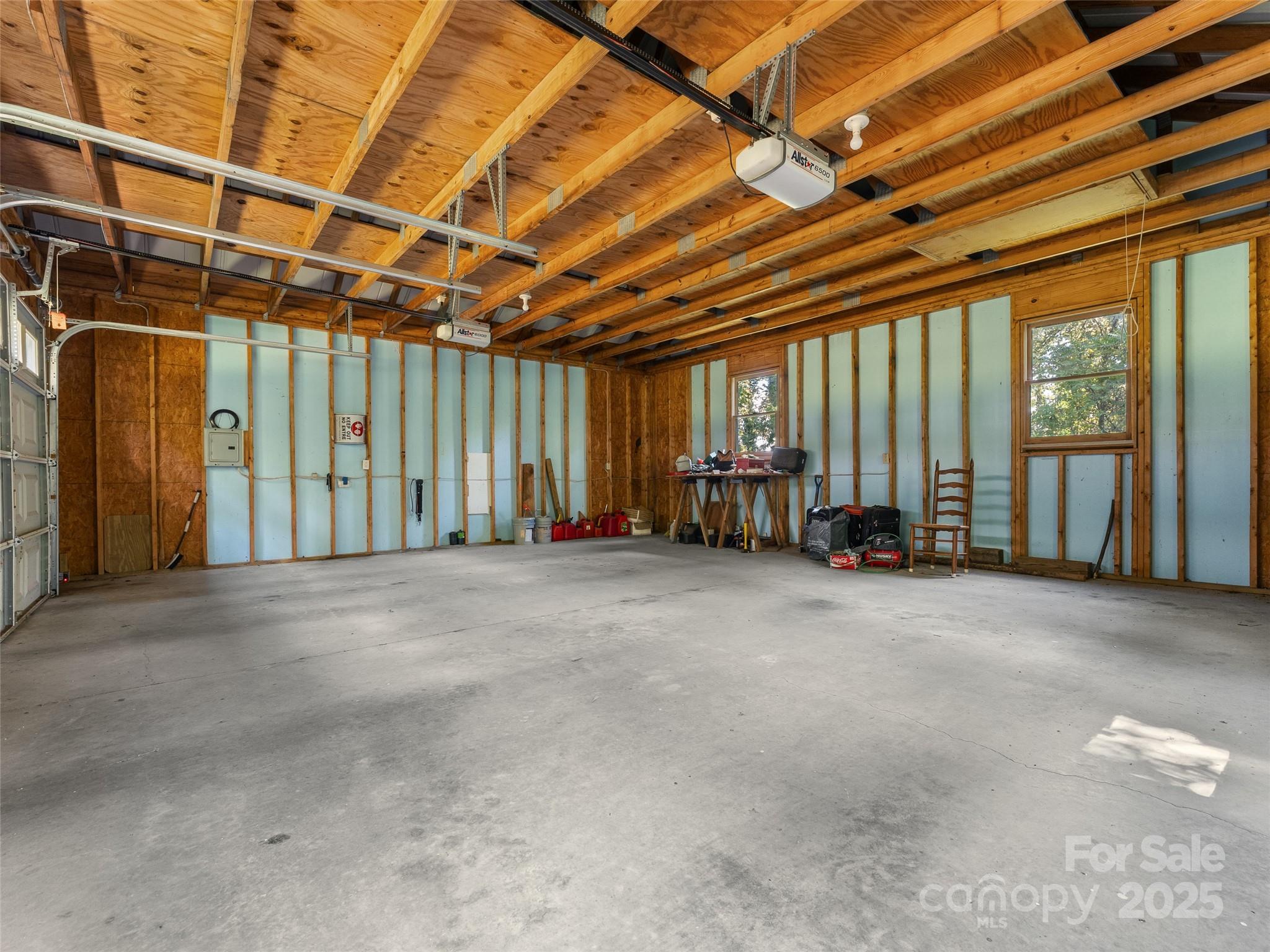 560 Esseola Street Property Photo 39