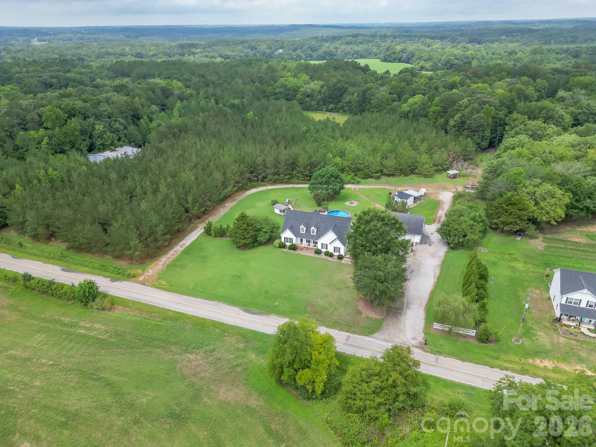 176 Griffin Road Property Photo 7