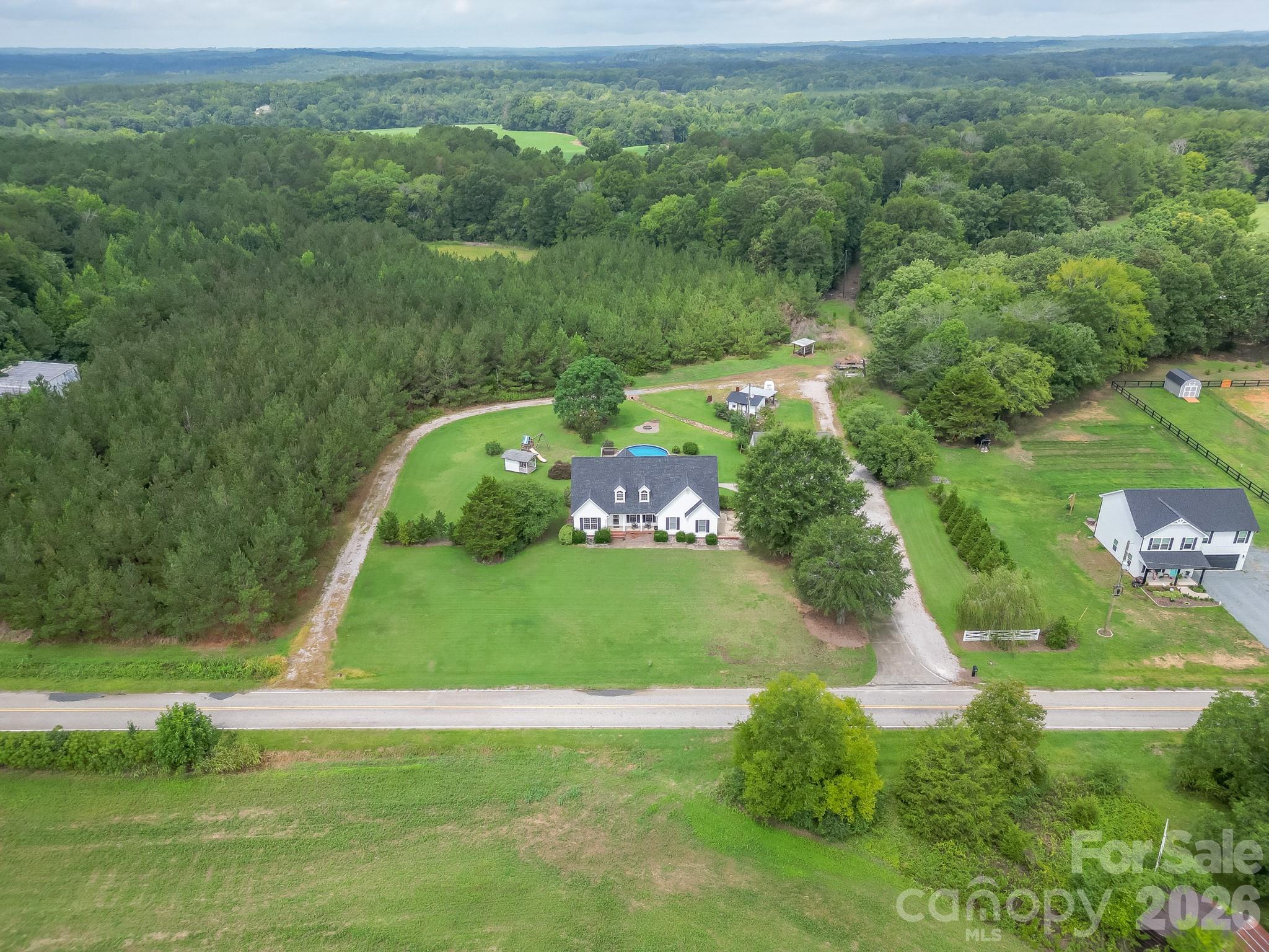 176 Griffin Road Property Photo 8