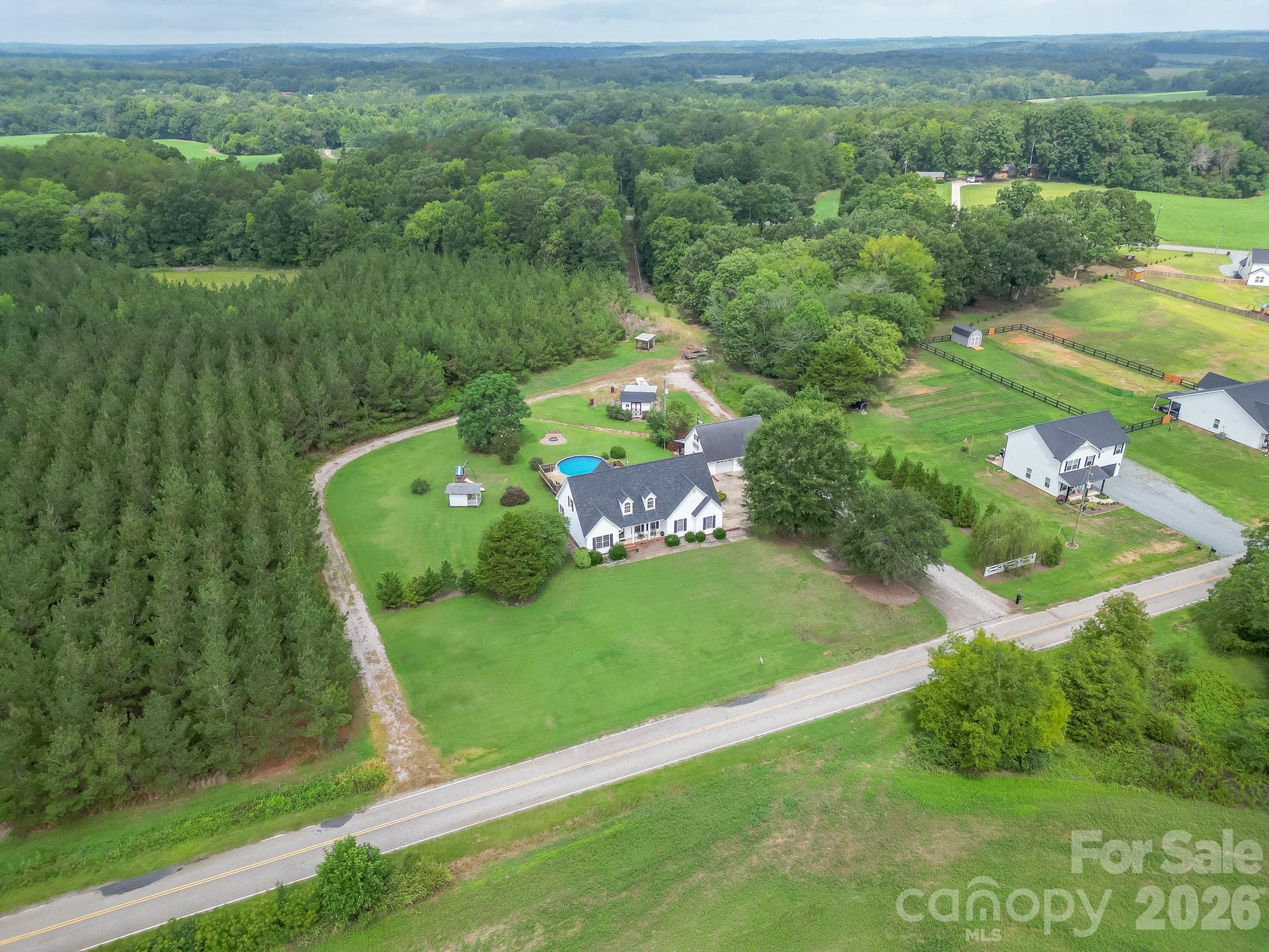 176 Griffin Road Property Photo 9