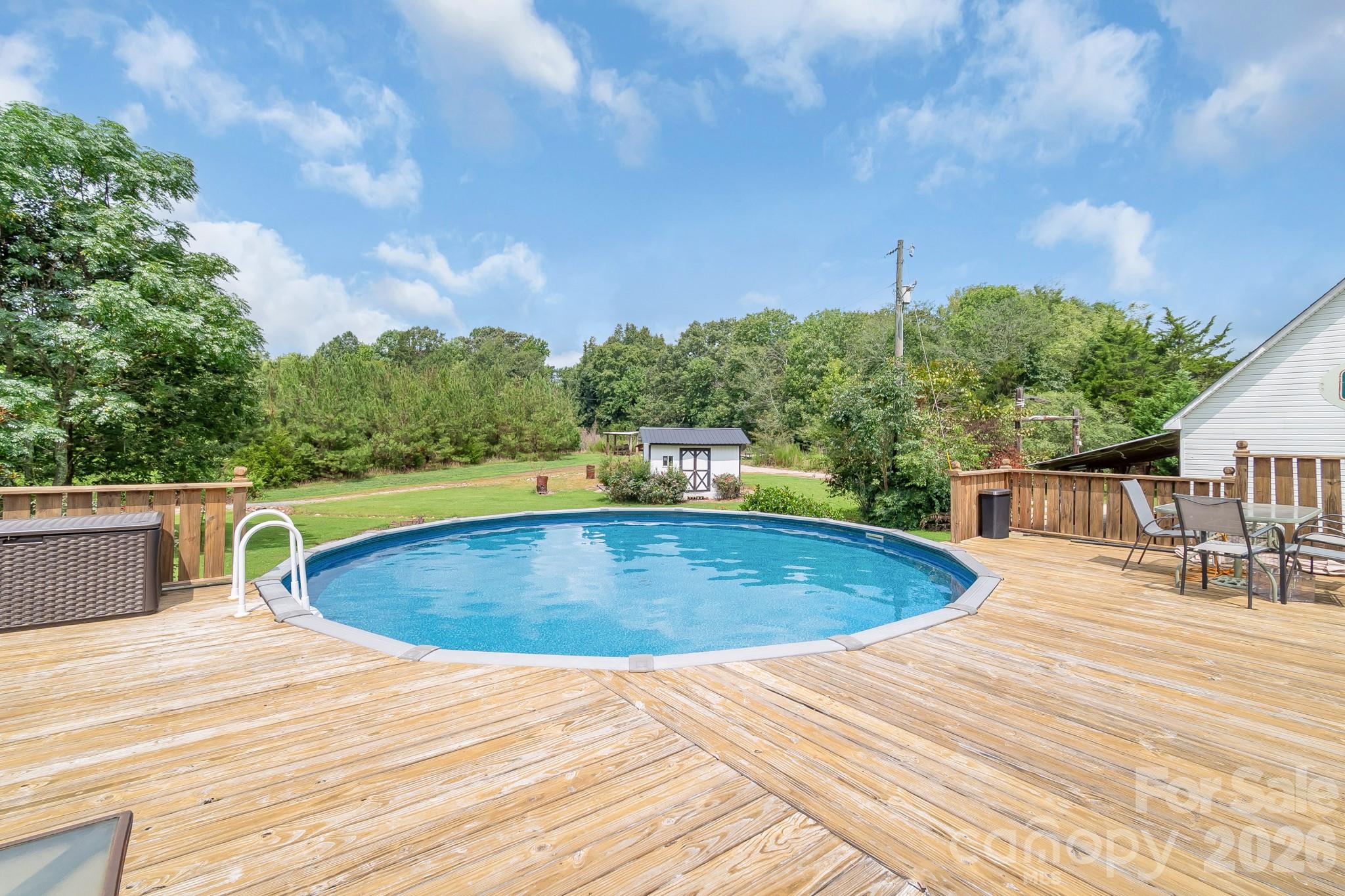 176 Griffin Road Property Photo 11