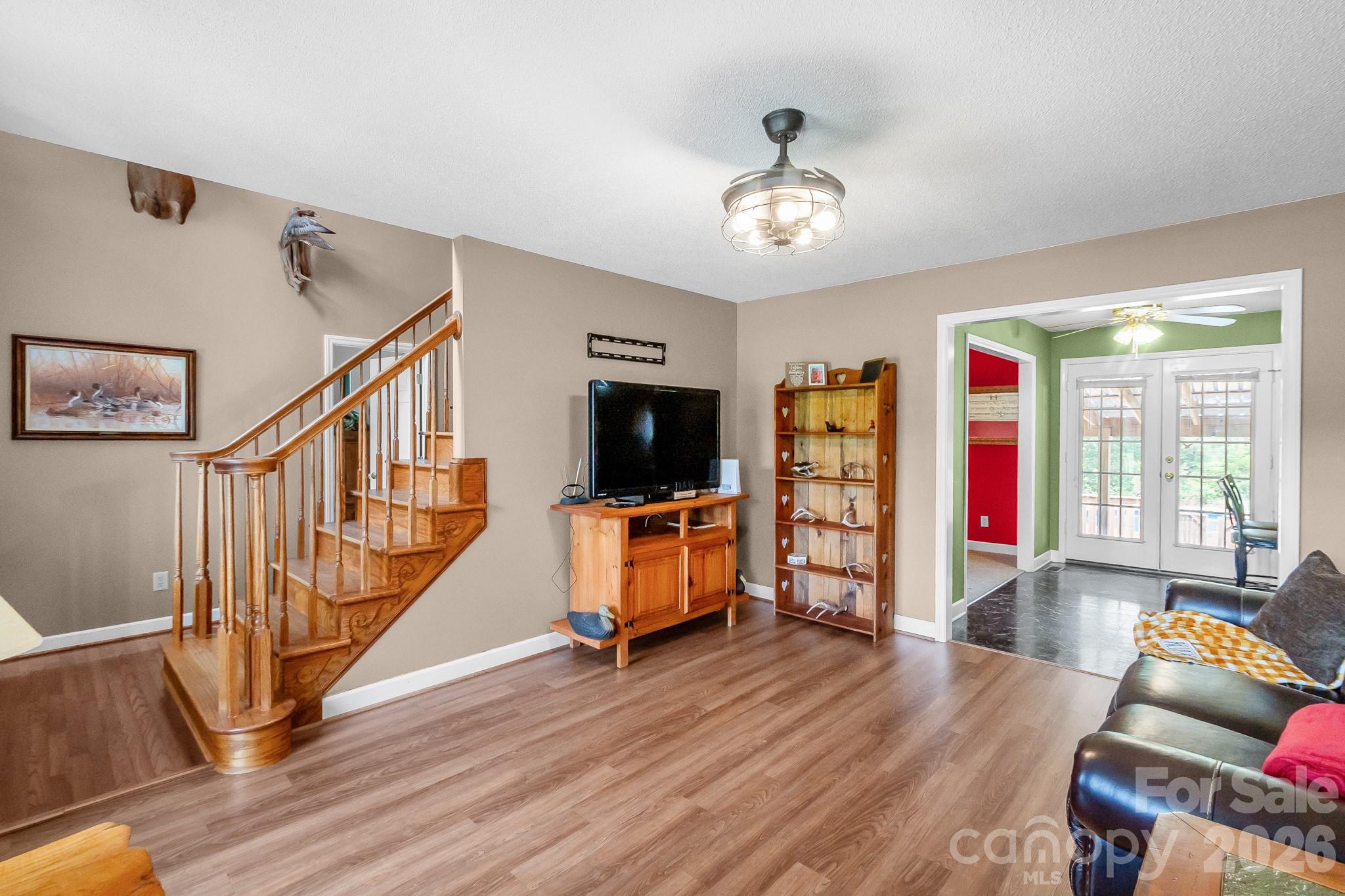176 Griffin Road Property Photo 22