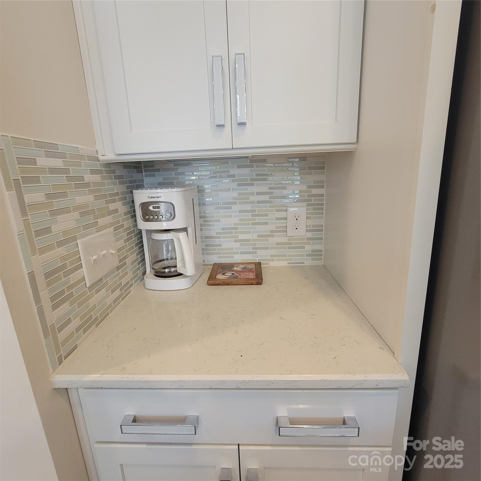 758 Peach Valley Lane 383 Property Photo 9