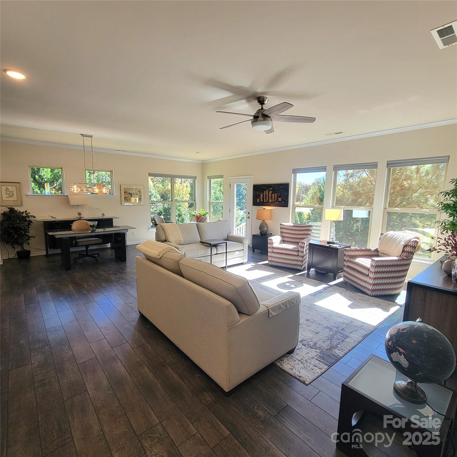 758 Peach Valley Lane 383 Property Photo 14