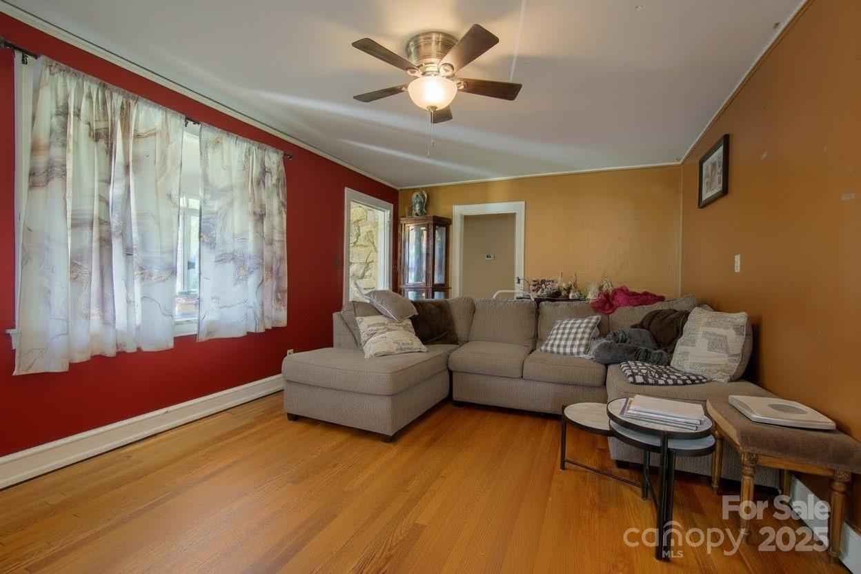 365 Old Haw Creek Road Property Photo 6