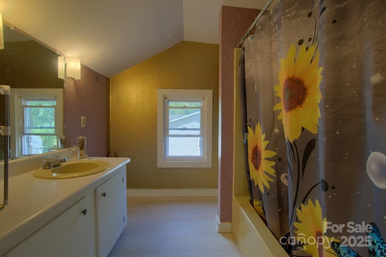 365 Old Haw Creek Road Property Photo 16