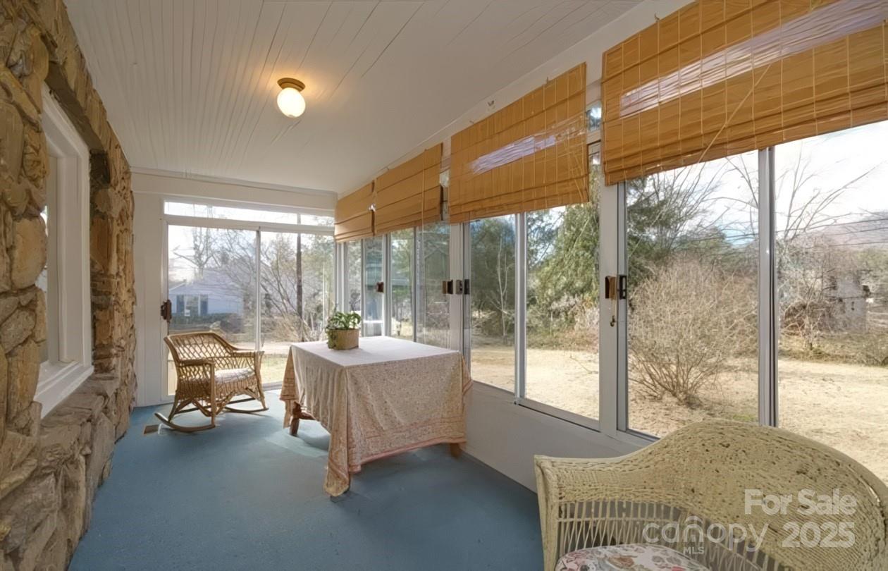365 Old Haw Creek Road Property Photo 17