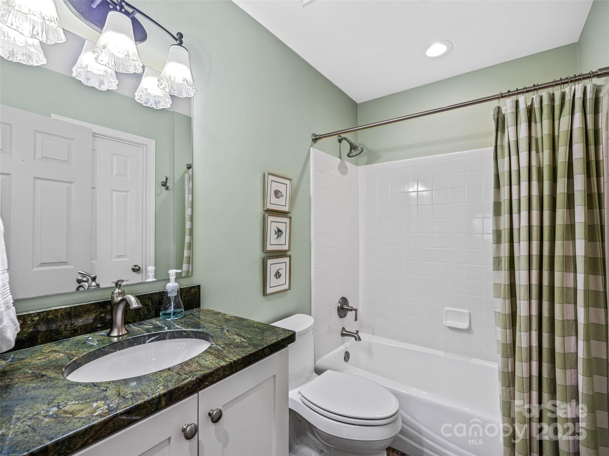 73 Ridgetop Circle 303 Property Photo 18