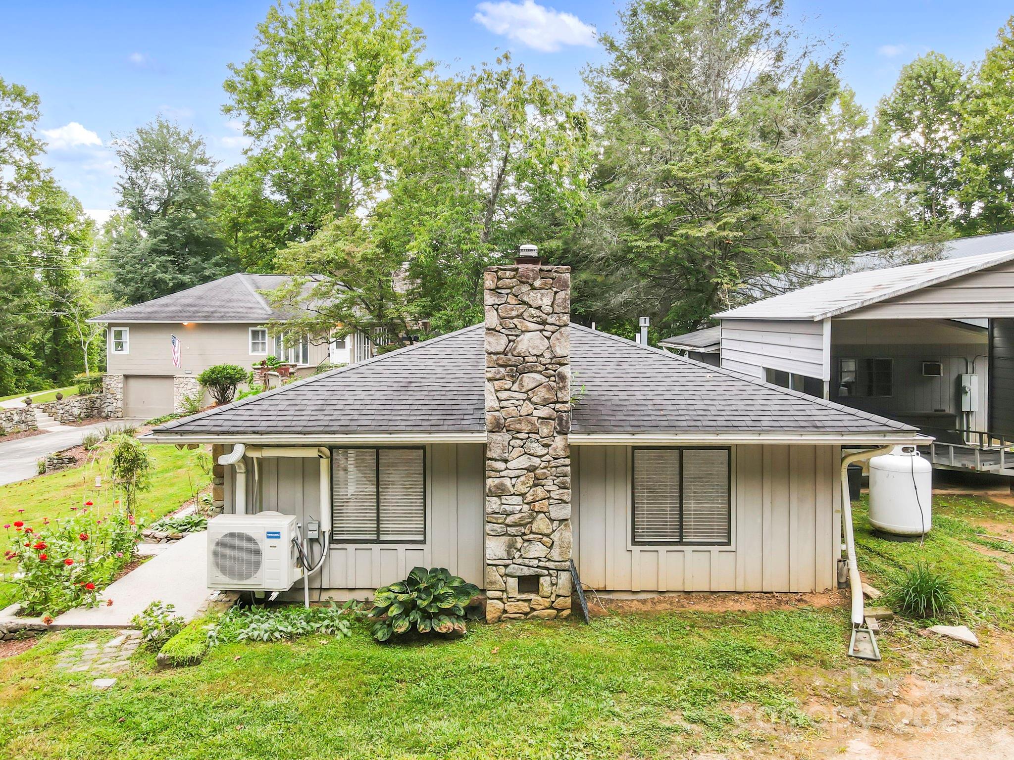 7741 Brevard Road Property Photo 33