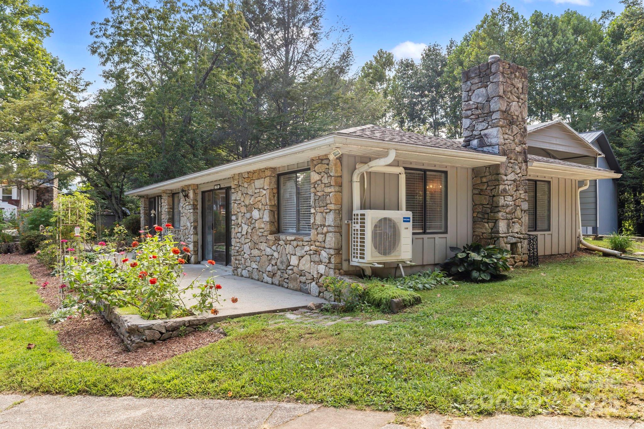 7741 Brevard Road Property Photo 34