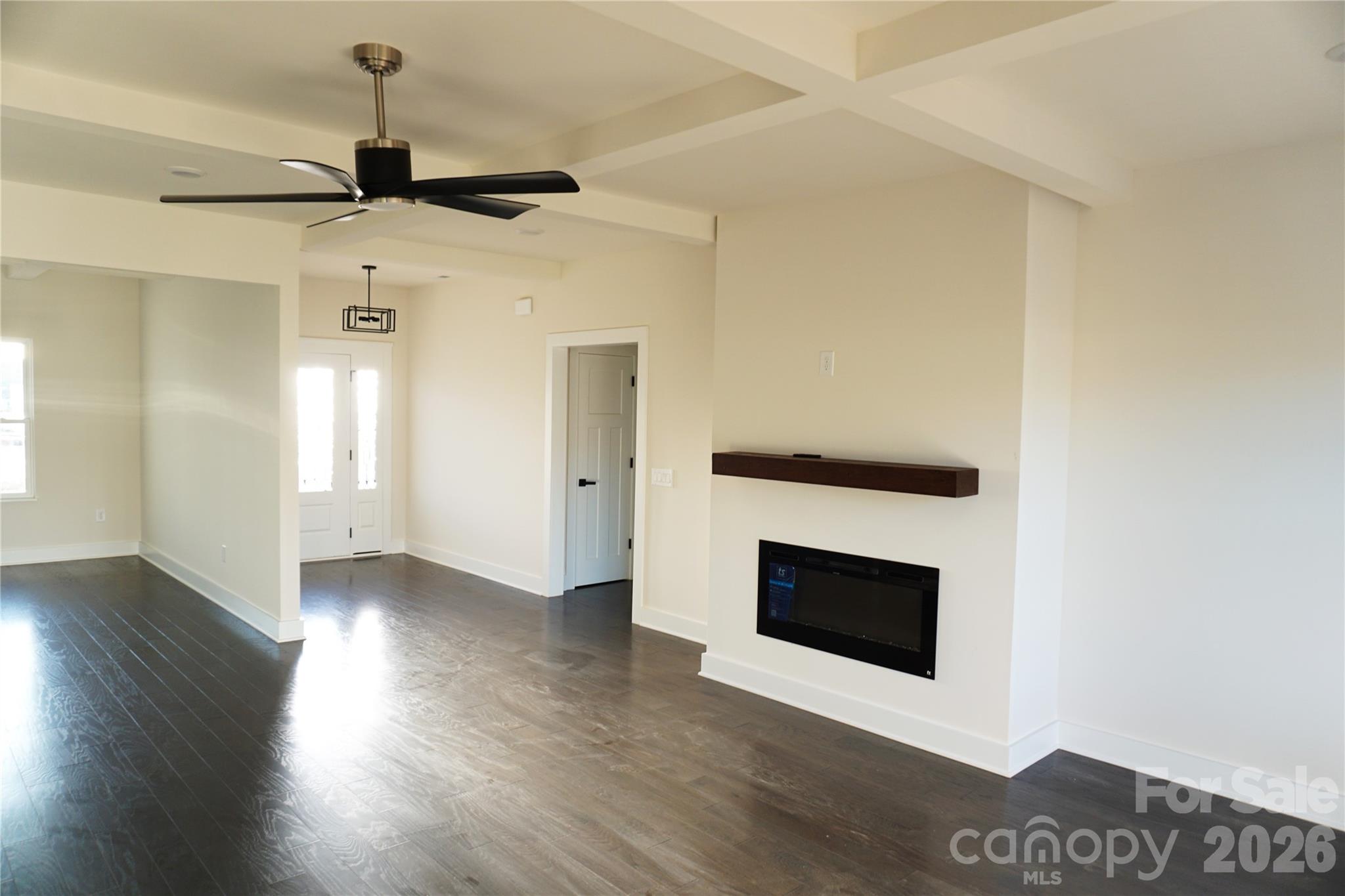 1115 Stonegate Drive Property Photo 5