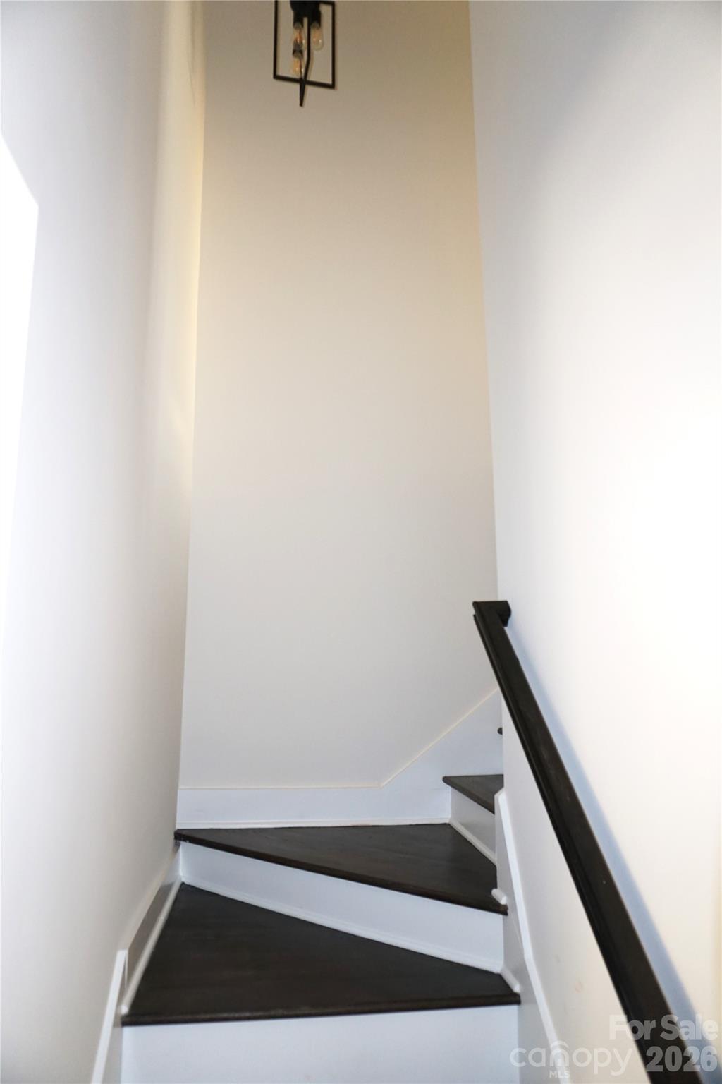 1115 Stonegate Drive Property Photo 32