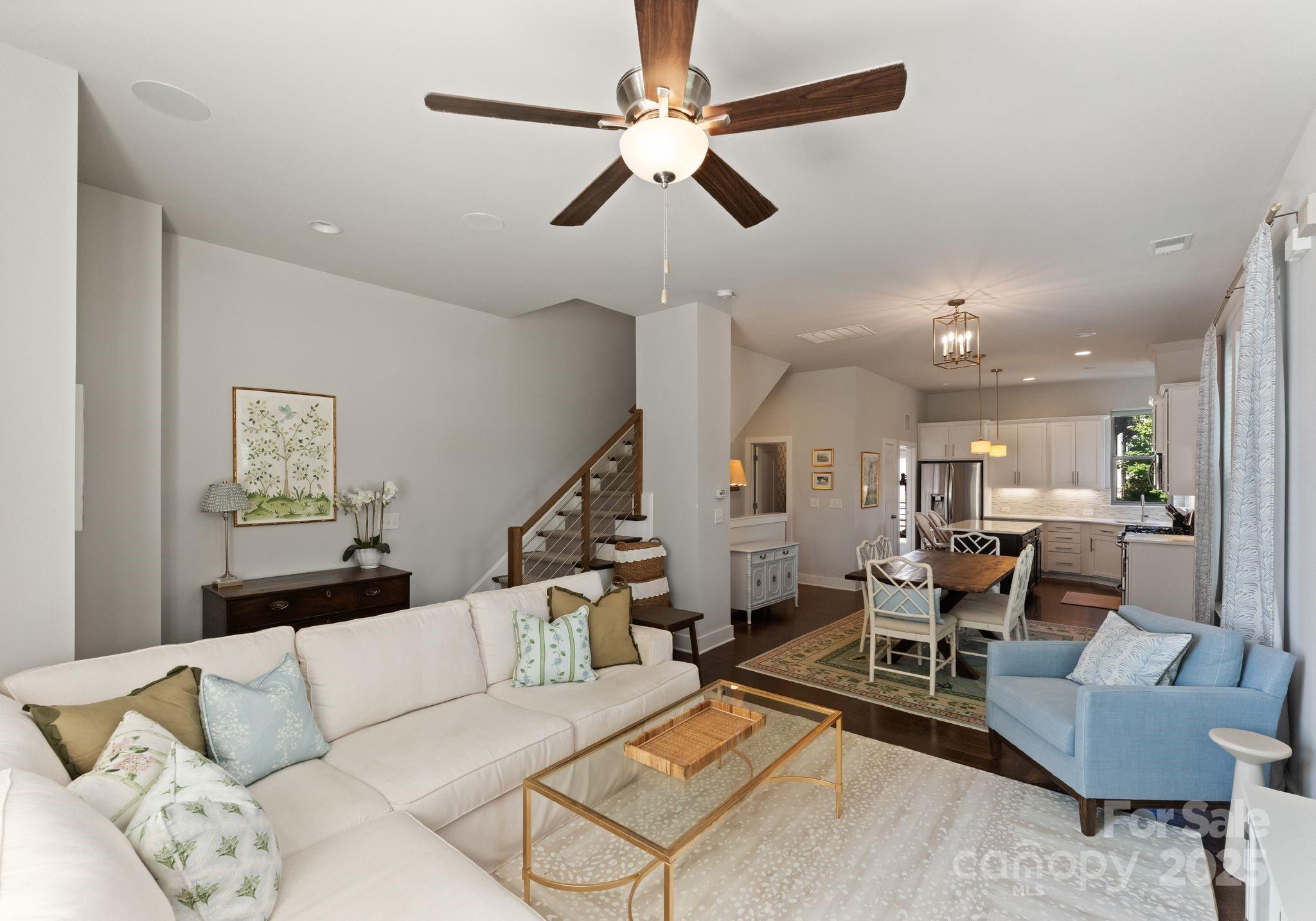 329 Ideal Way Property Photo 4