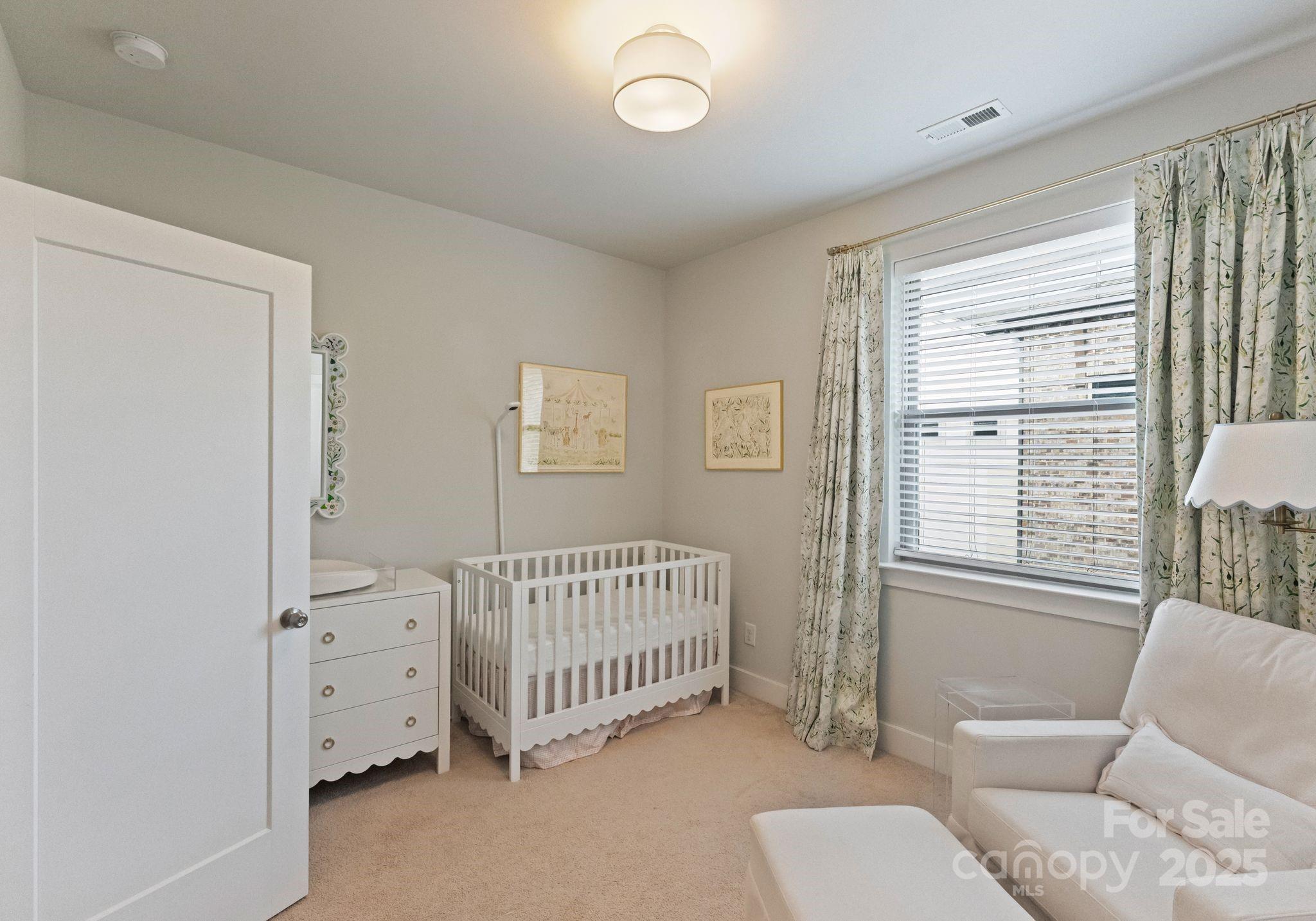 329 Ideal Way Property Photo 23