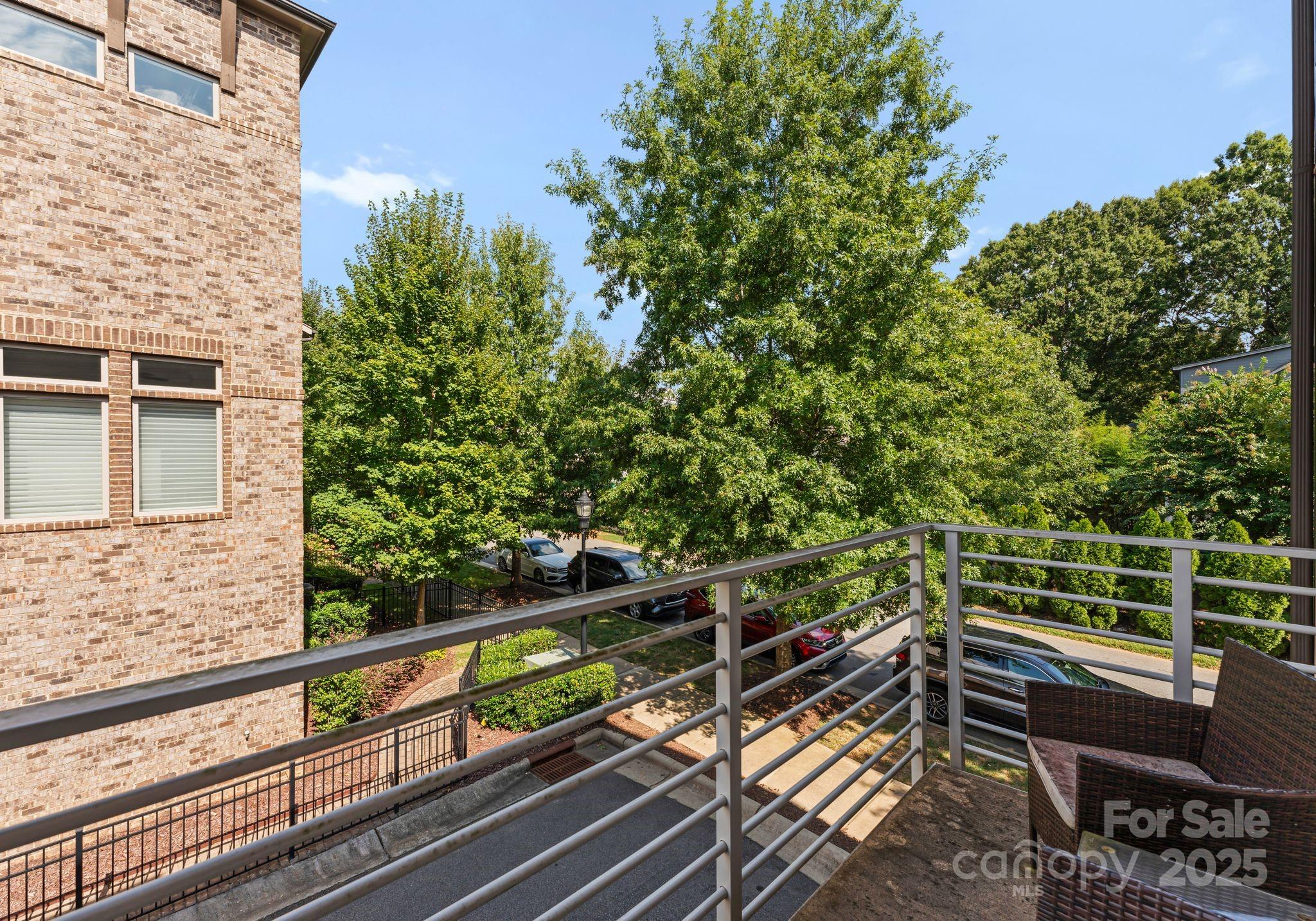 329 Ideal Way Property Photo 30