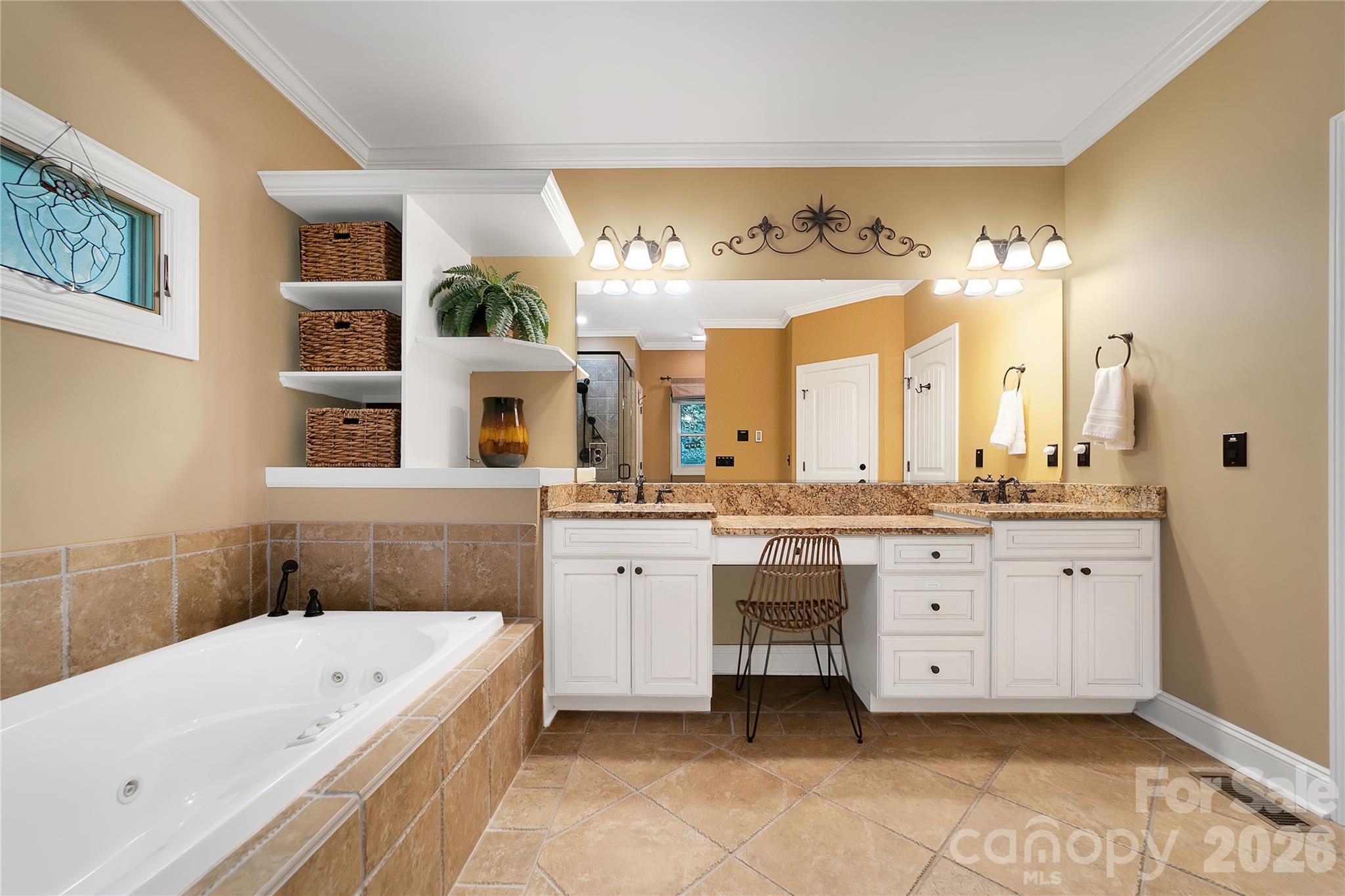 923 Ugugu Drive Property Photo 36