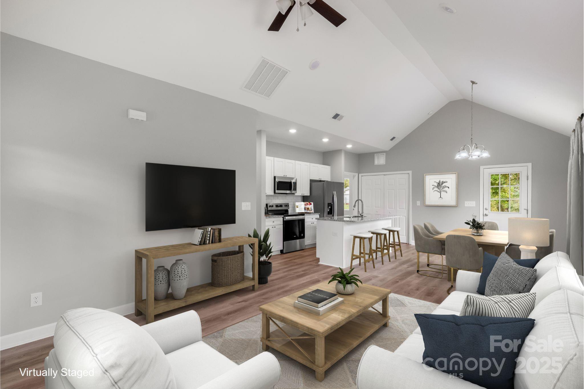 409 E Henderson Street Property Photo 4