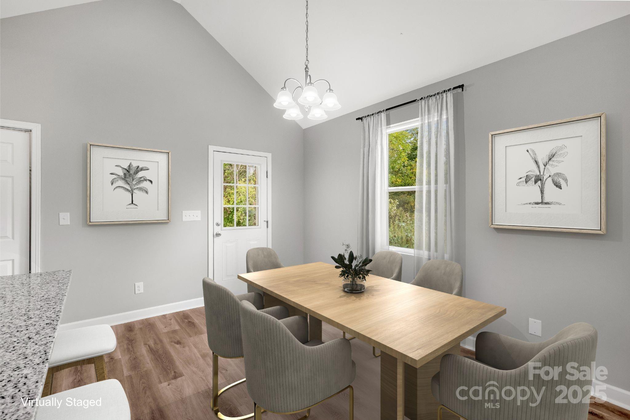 409 E Henderson Street Property Photo 12