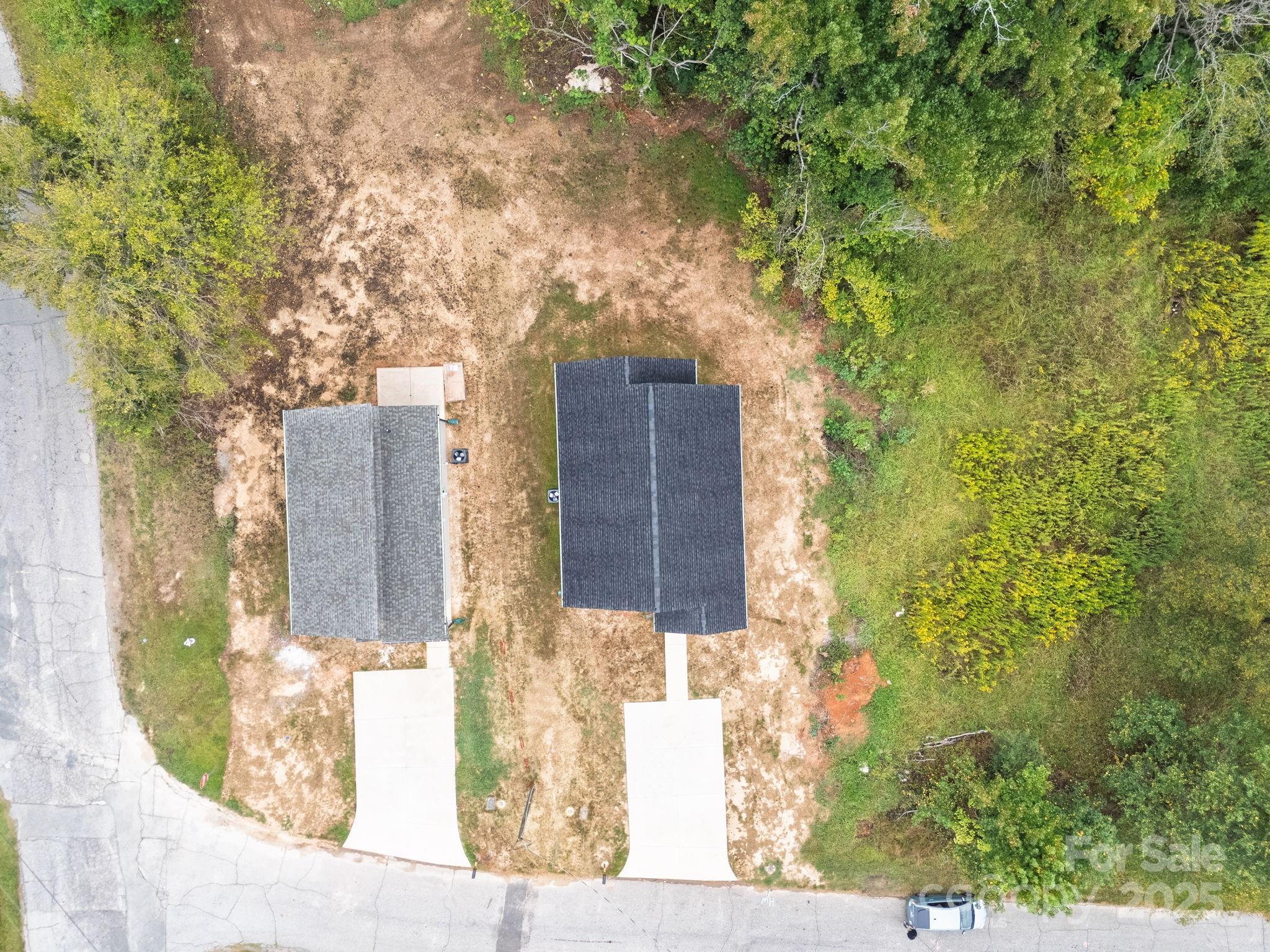 409 E Henderson Street Property Photo 37