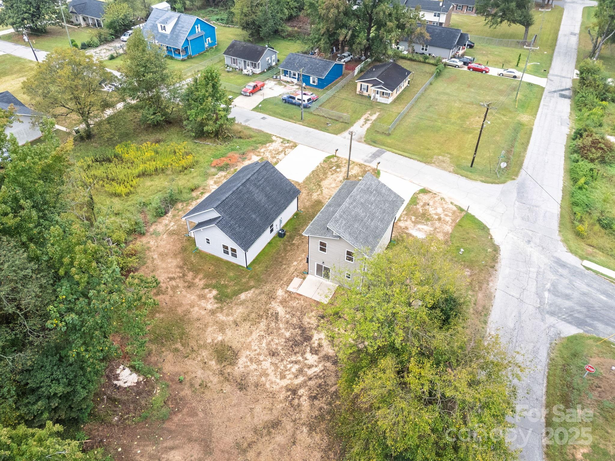 409 E Henderson Street Property Photo 40