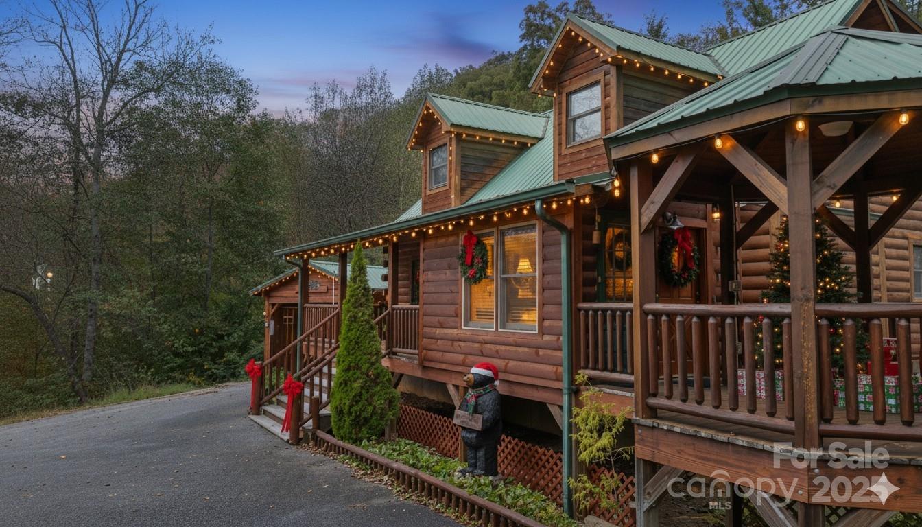 80 Slow Lane Property Photo 2
