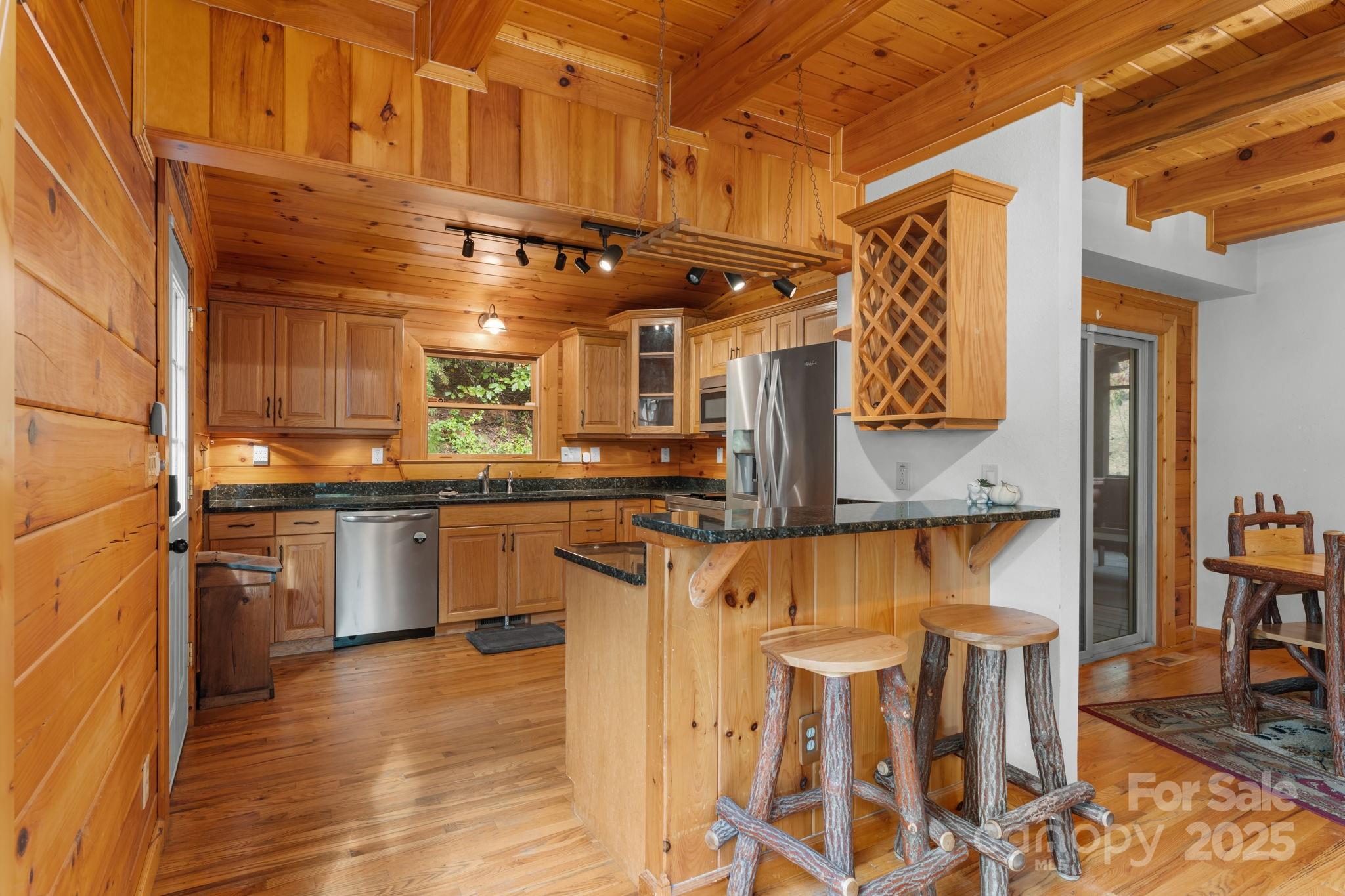 80 Slow Lane Property Photo 10