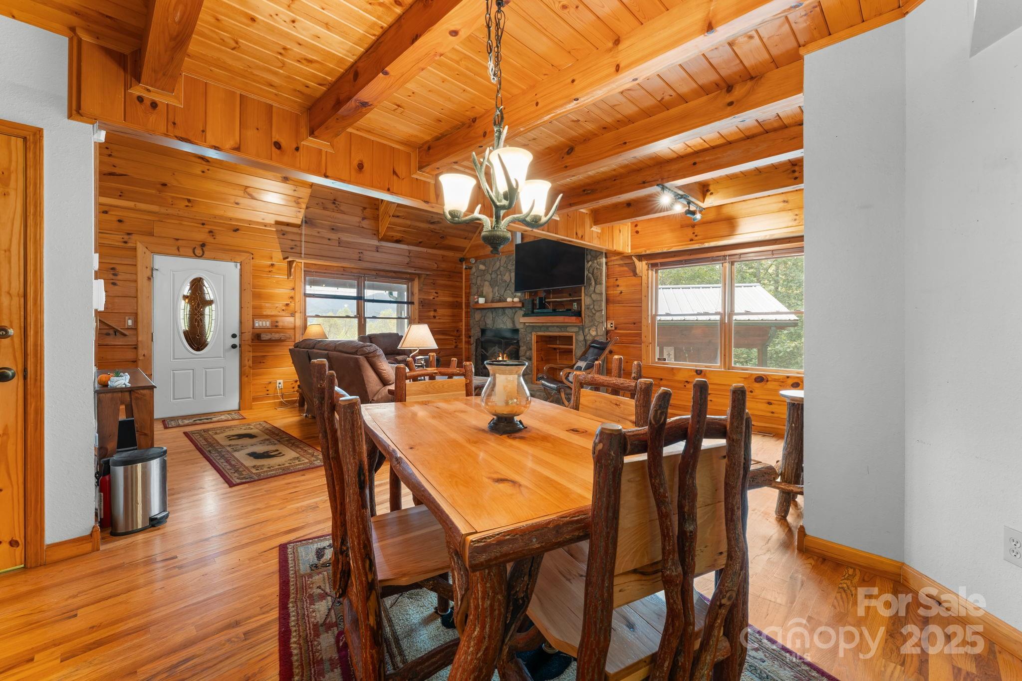 80 Slow Lane Property Photo 14