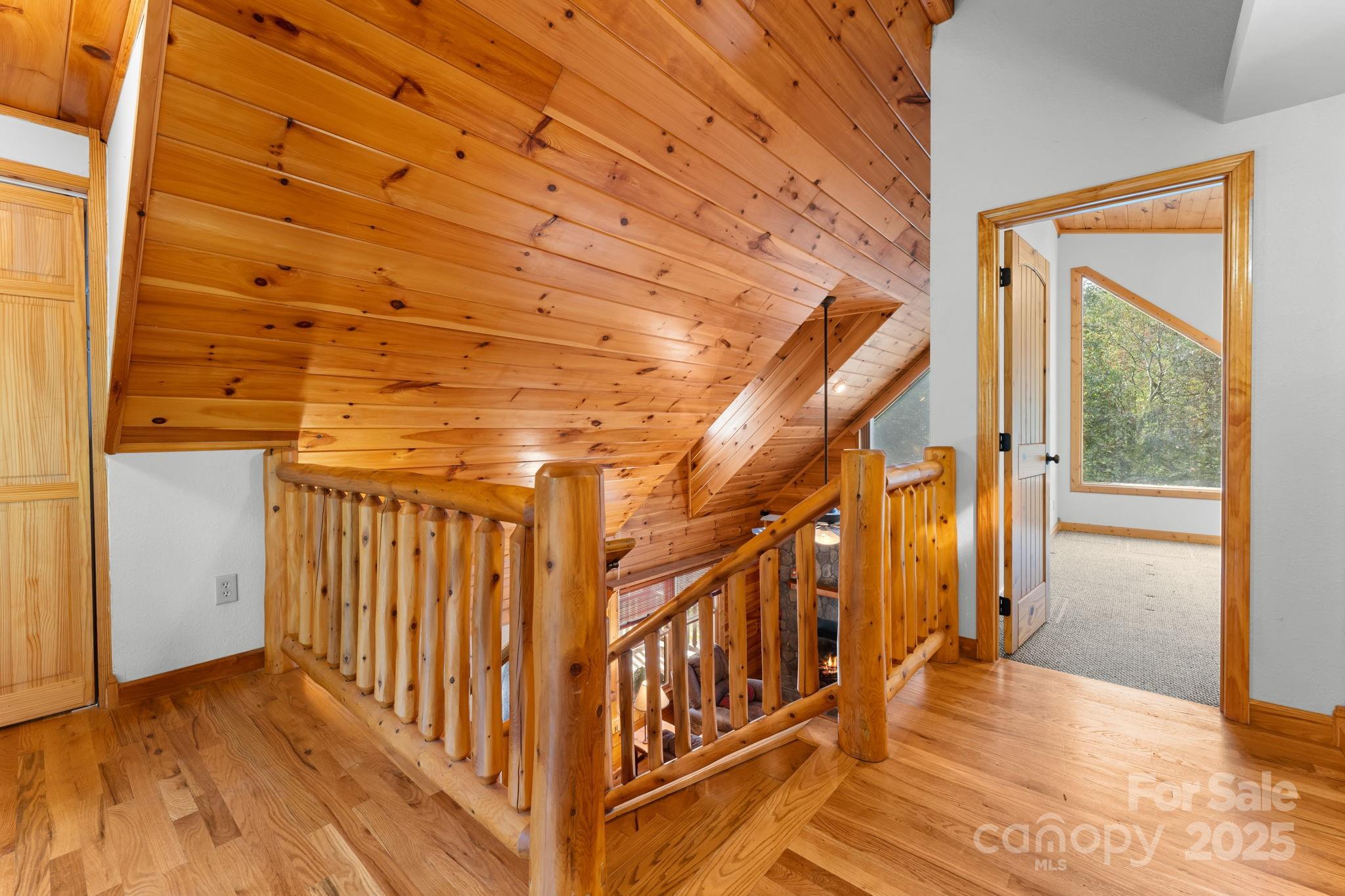 80 Slow Lane Property Photo 26