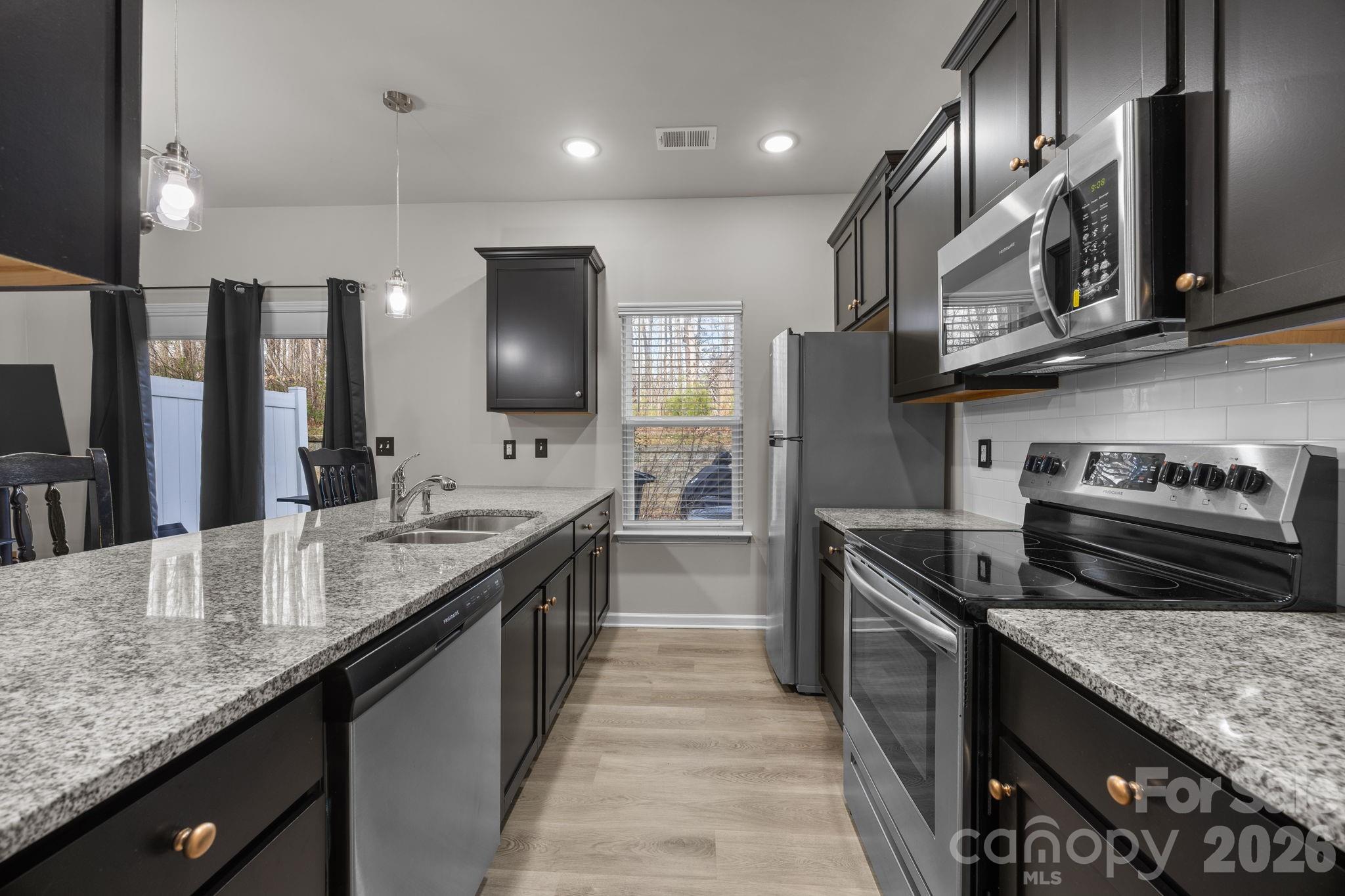 8105 Alderton Lane Property Photo 2