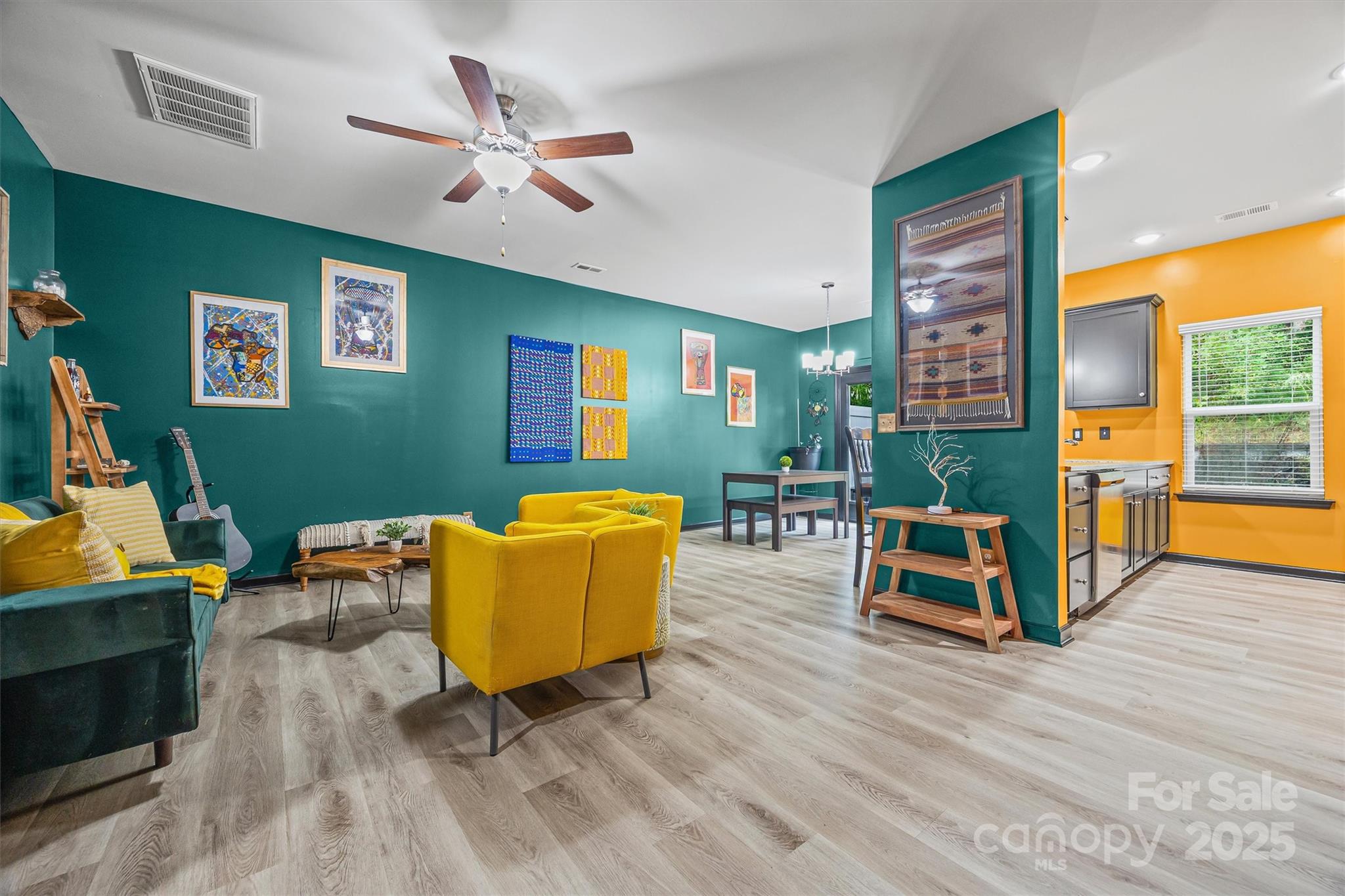 8105 Alderton Lane Property Photo 5