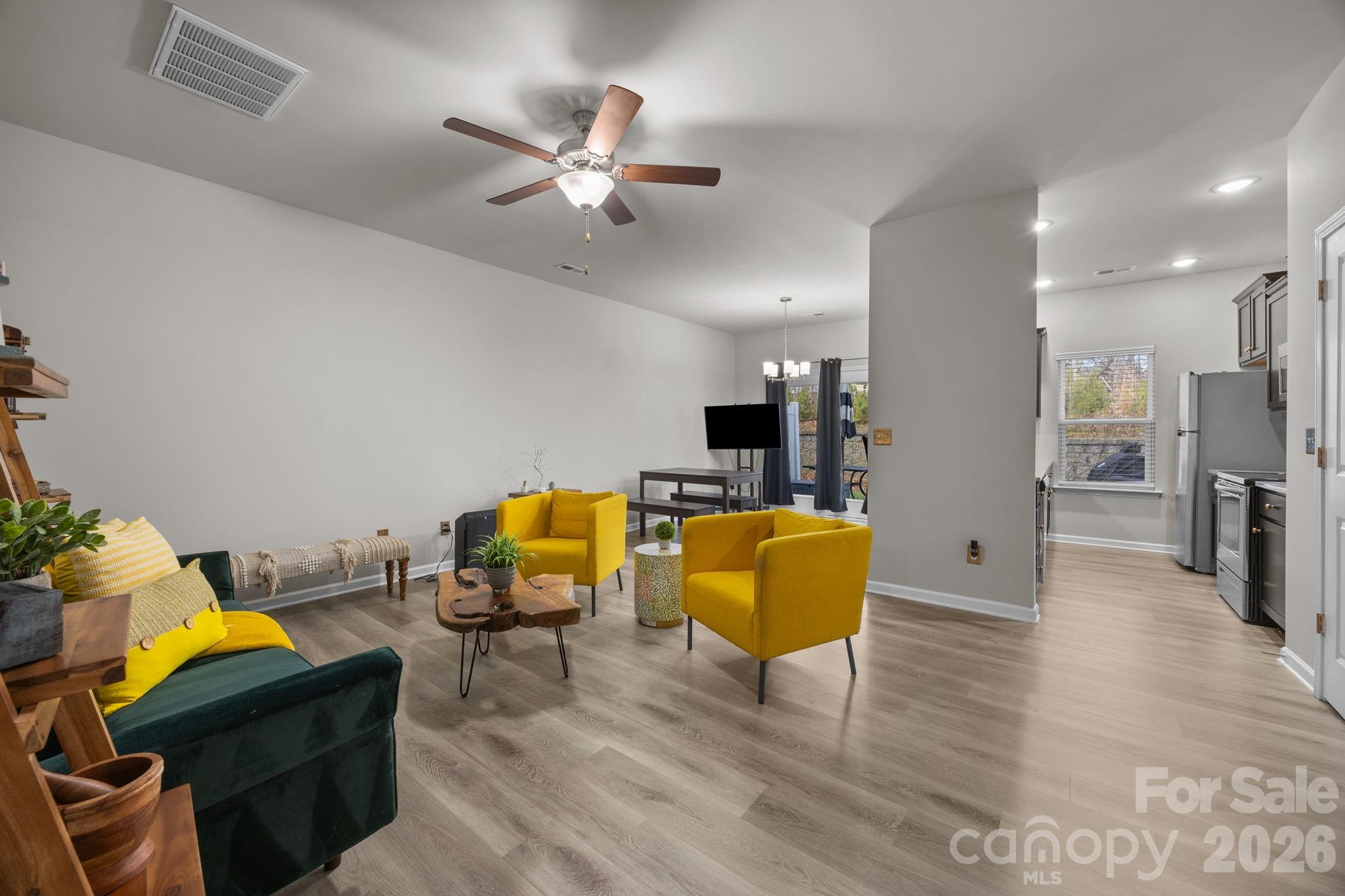 8105 Alderton Lane Property Photo 9