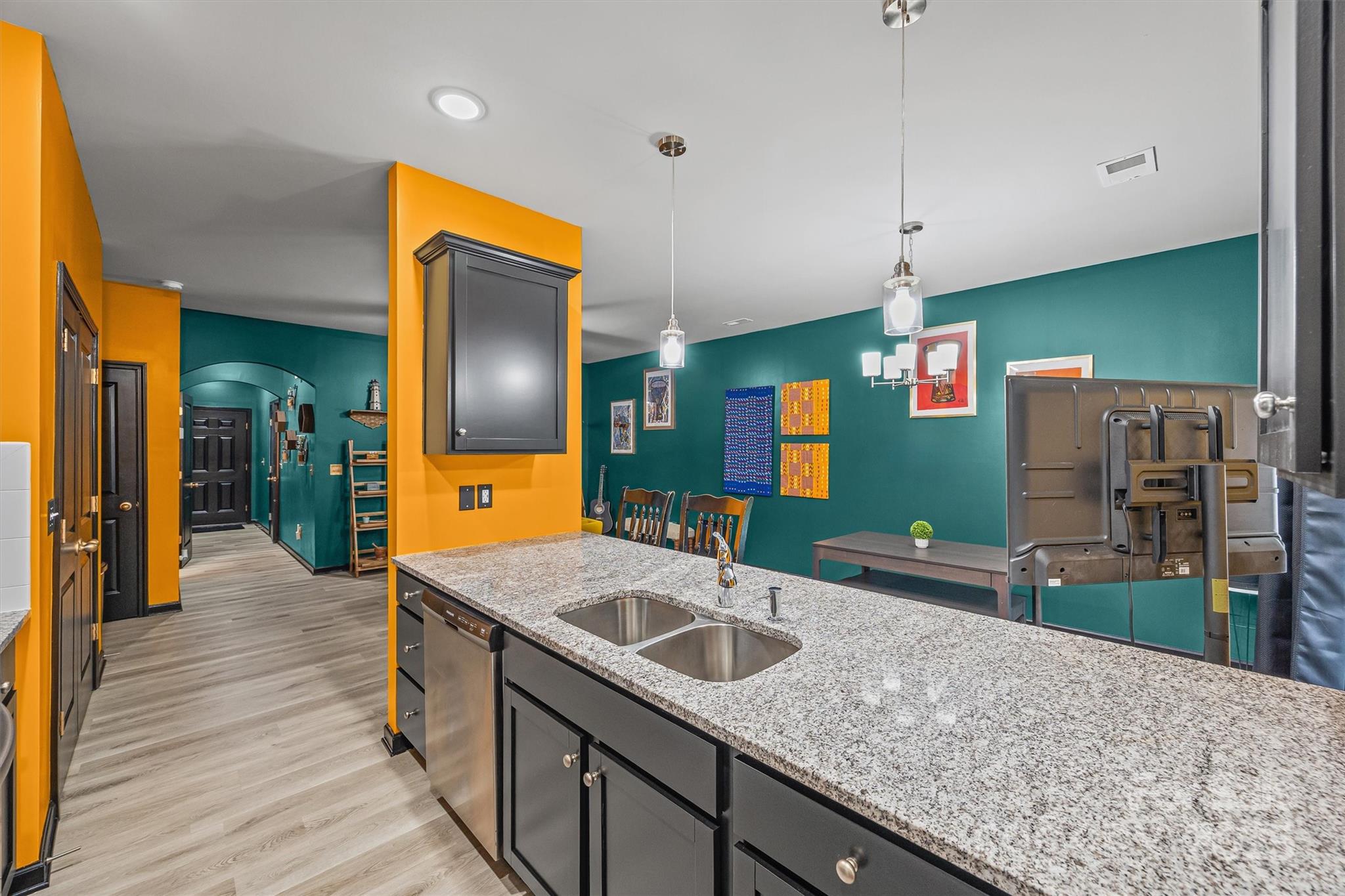 8105 Alderton Lane Property Photo 11