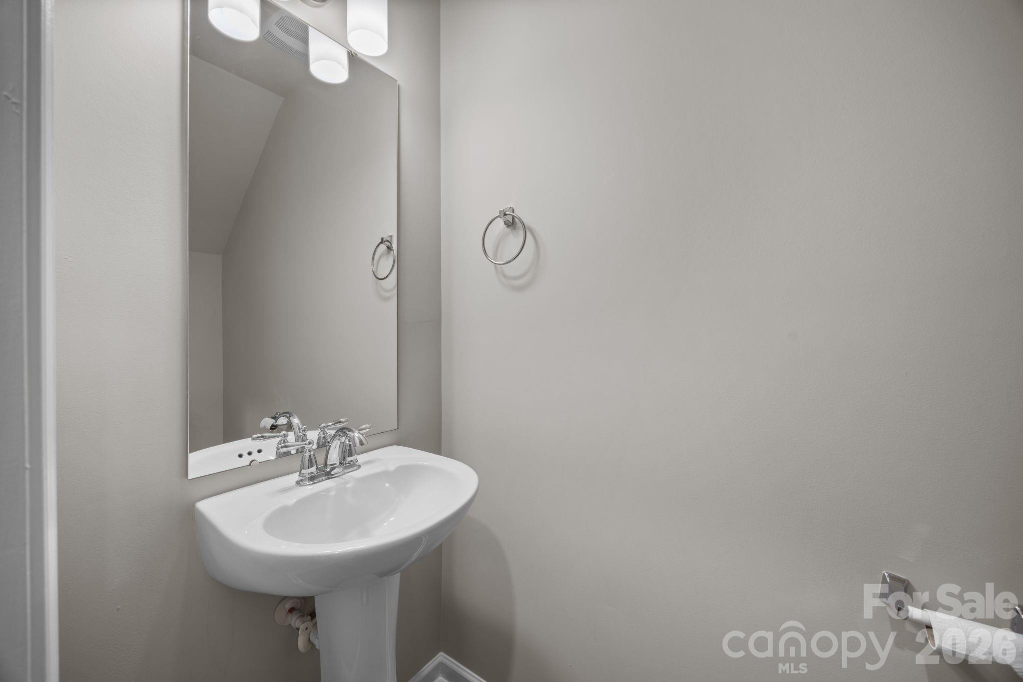 8105 Alderton Lane Property Photo 11